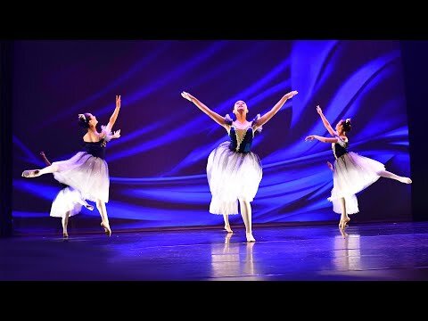Yi Dance - Artist's Life