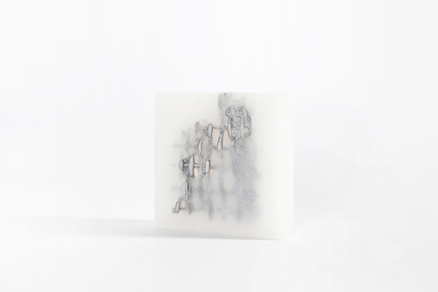 MimiJung_aluminum_cast_in_silicone5_2.jpg