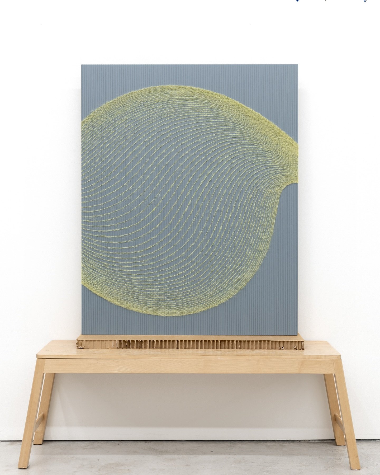 🔓 New available work 

HARMONIC AIR
Natural fibers and painted panel 
45 x 36 x 3 in
2025
(More images on website)

AIR (read the full text on website under &ldquo;Air&rdquo;)
Each form in Air dominates nearly the entire composition, as though shape