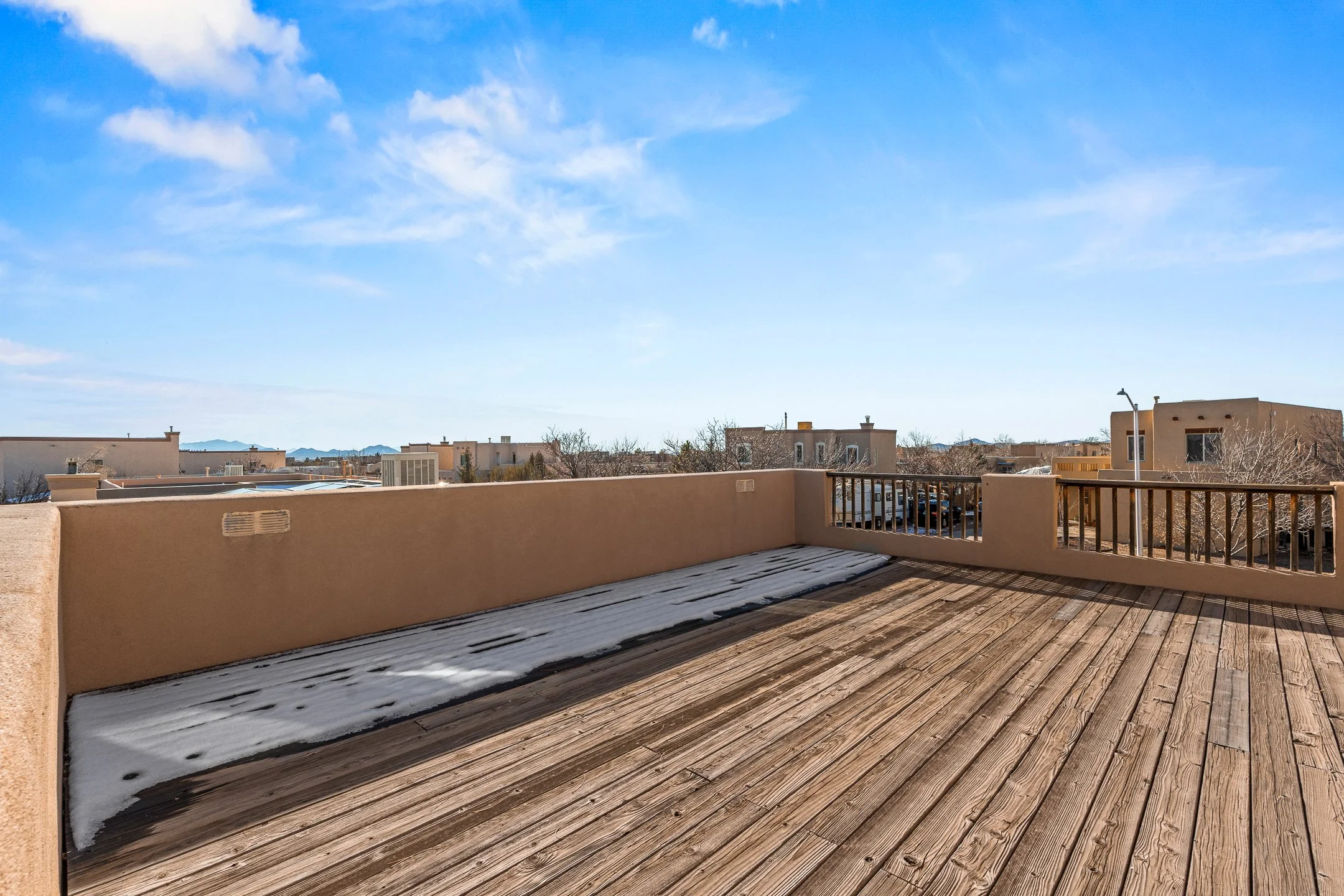 roof deck DSC02593.jpg