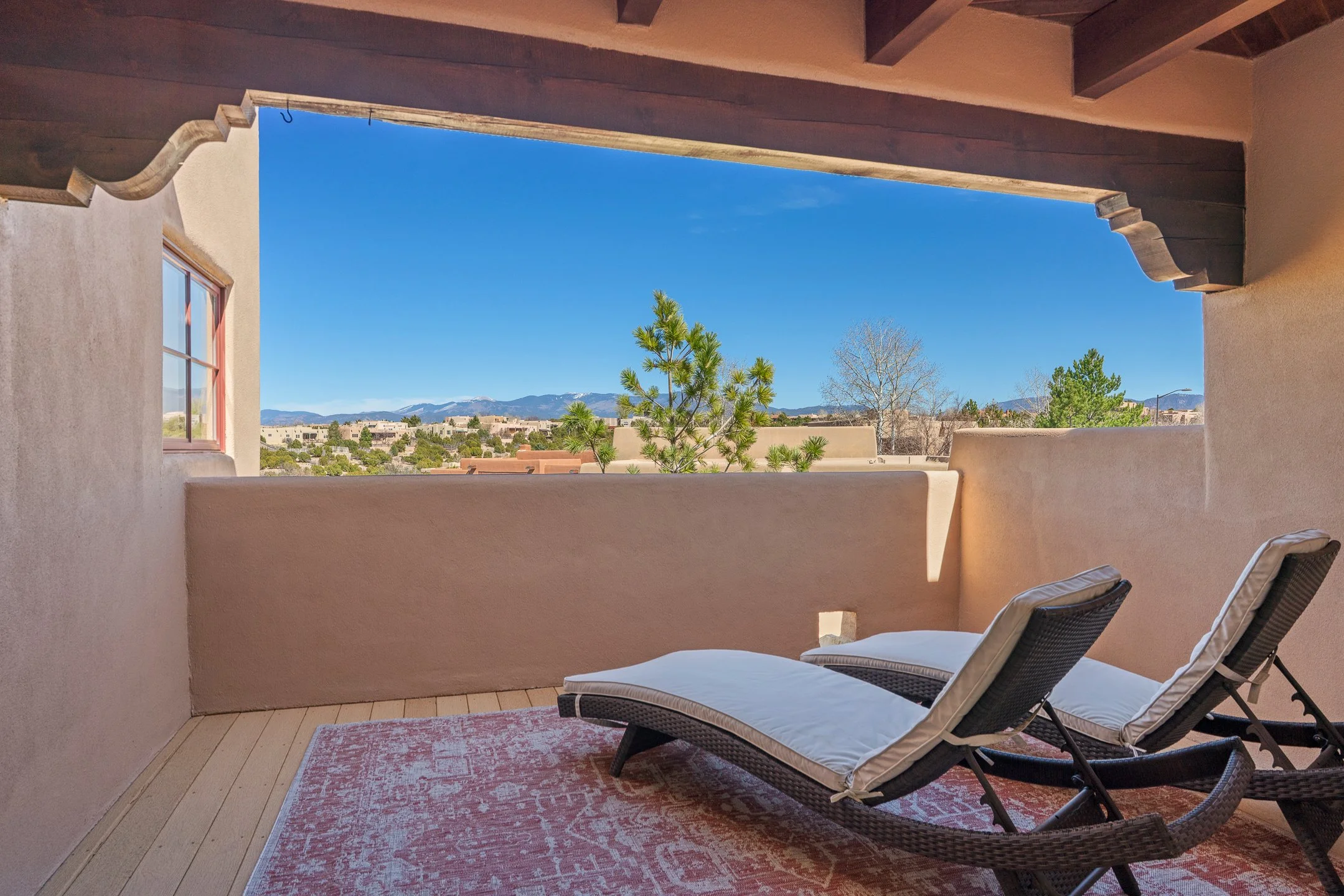 balcony DSC01416.jpg