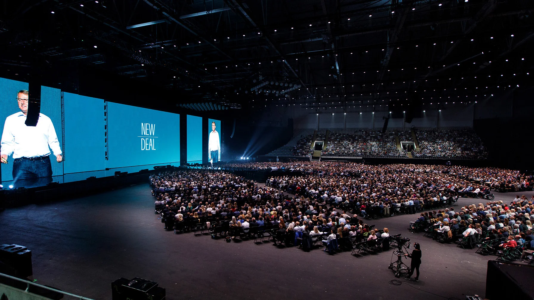 CEO Rune Bjerke on stage