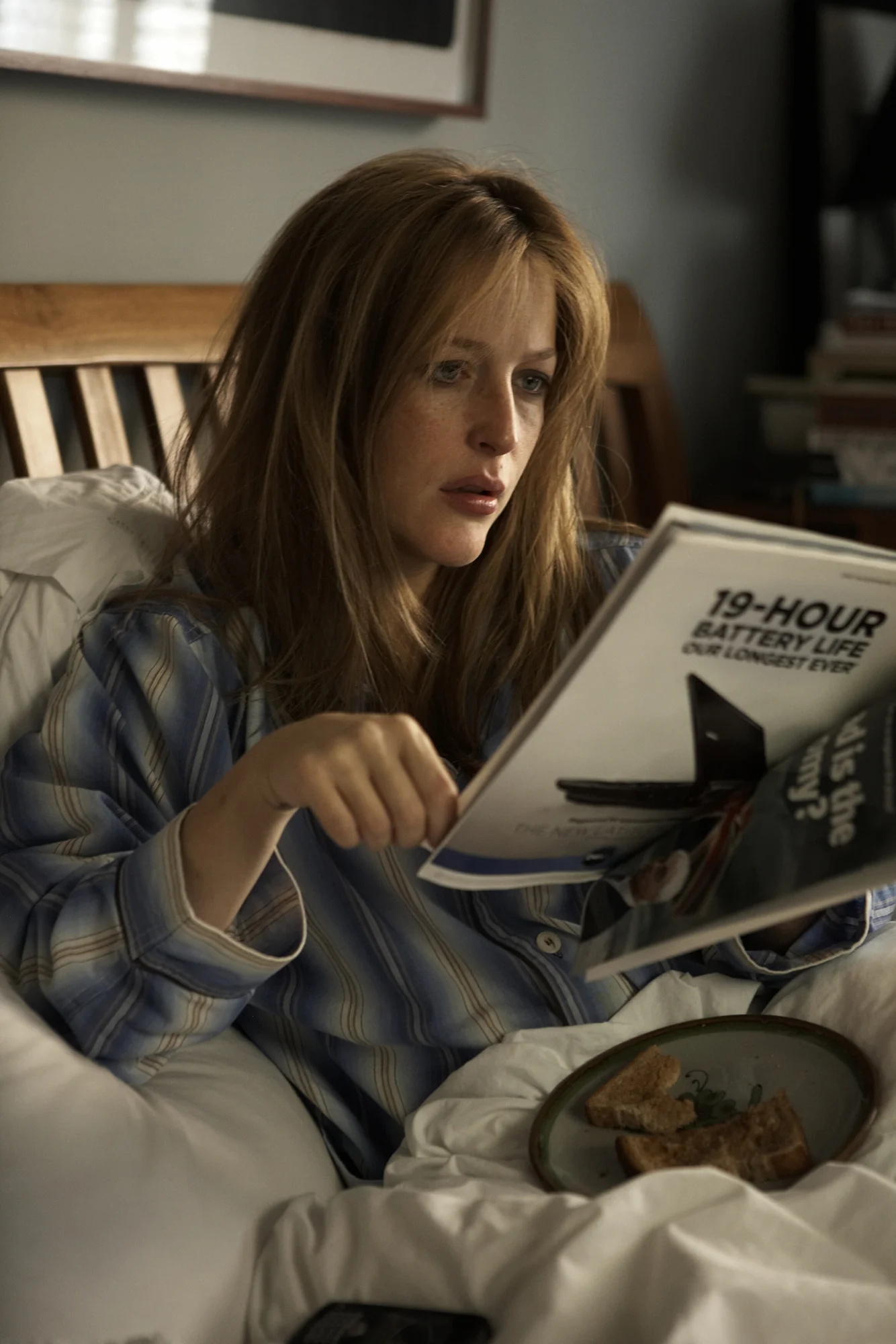 Gillian Anderson In Bed