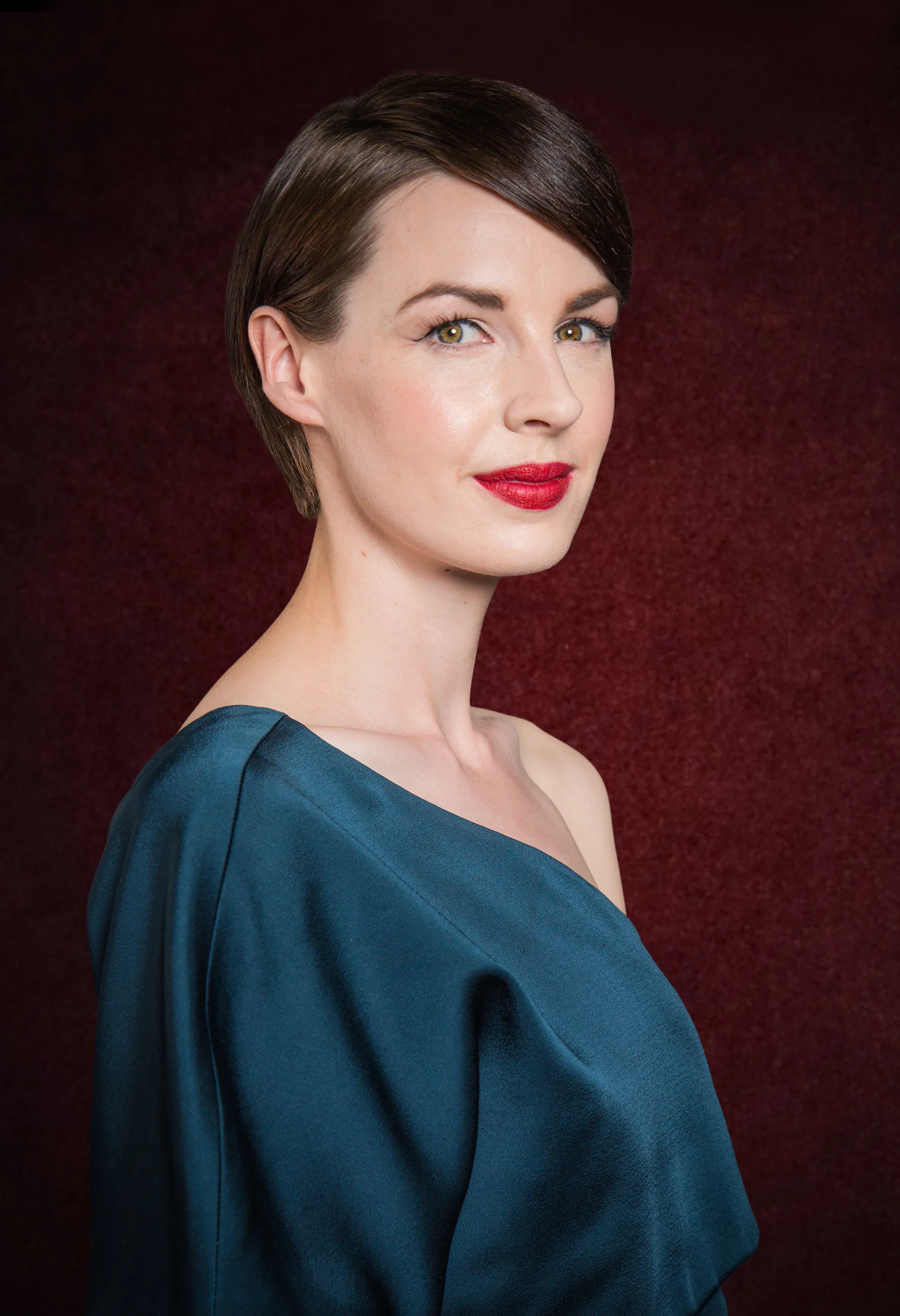 Jessica Raine