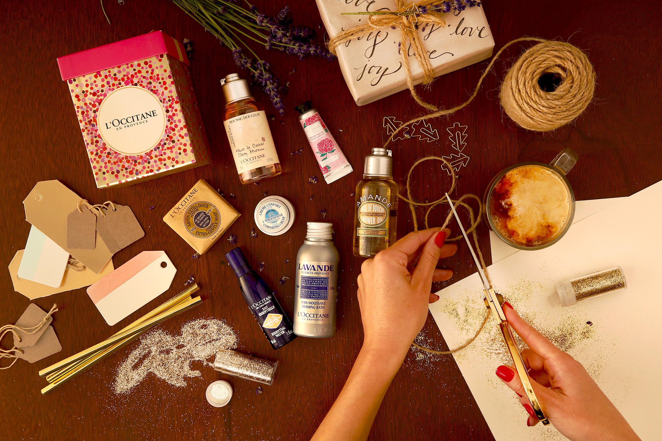 L'Occitane_HolidayPWP_2.jpg