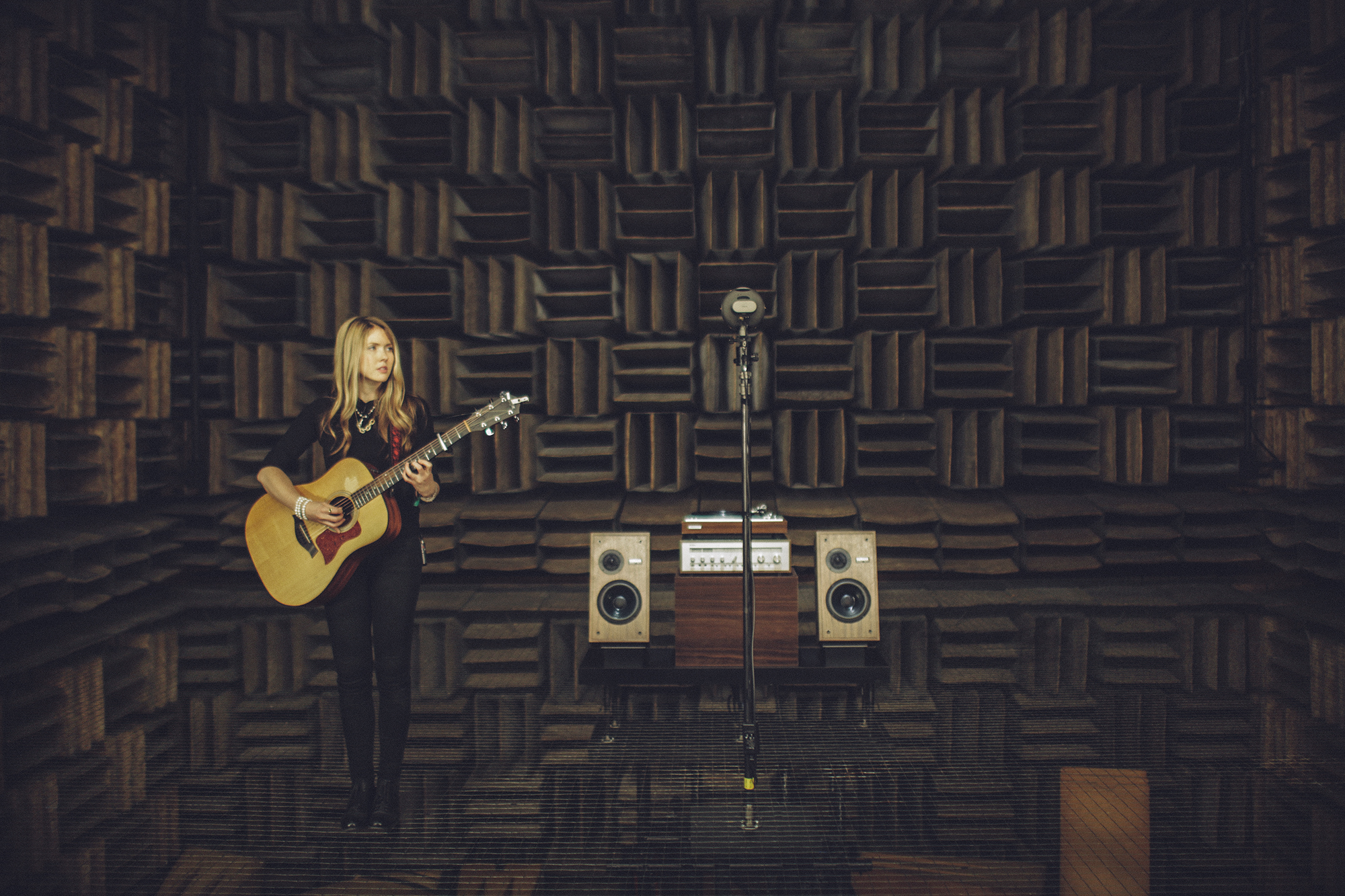 Beatie Wolfe - 2017 Raw Space - in Bell Labs Anechoic Chamber with turntable by Veanne Cao (2).jpg