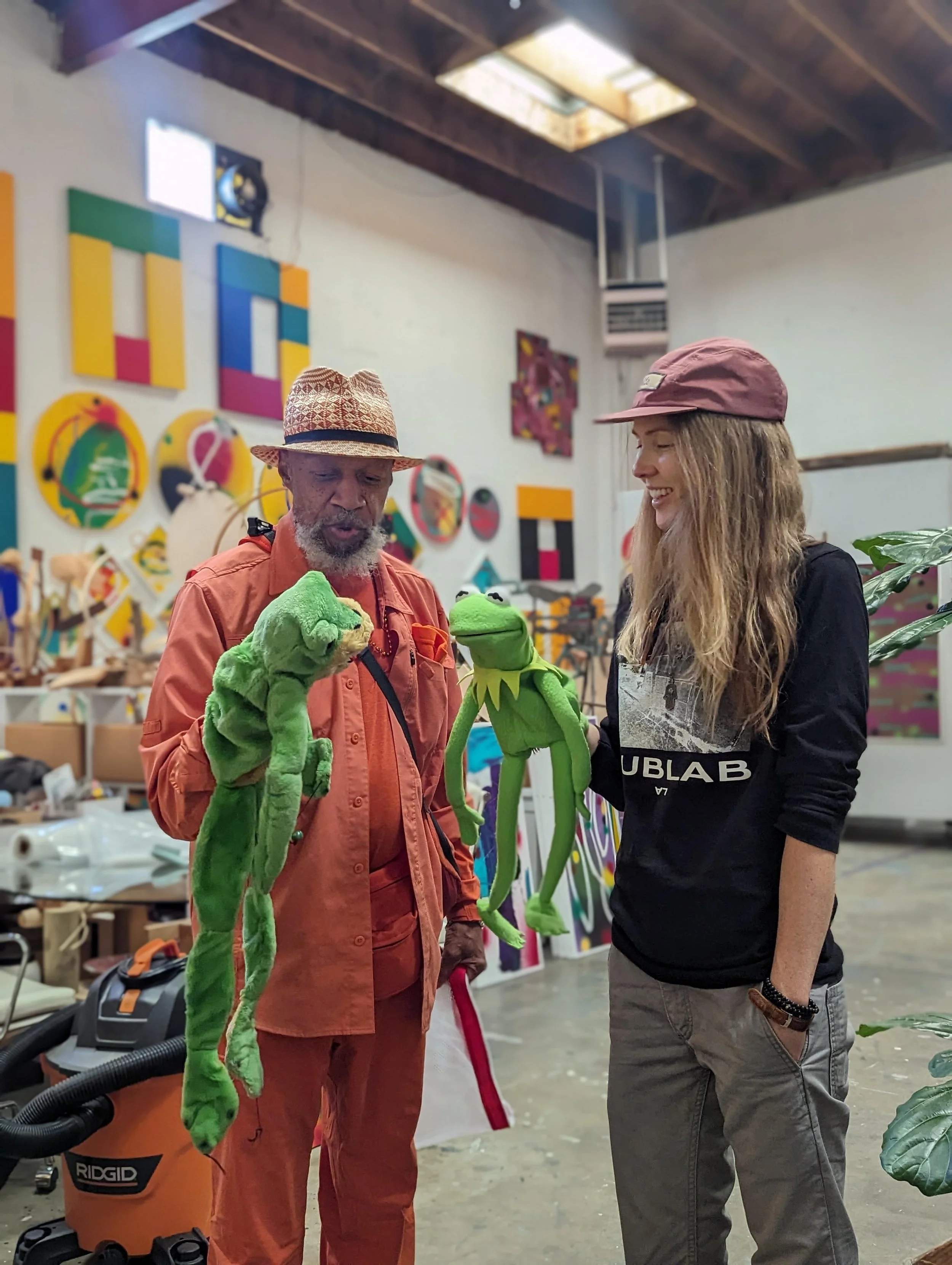Beatie Wolfe and Laraaji united by frogs