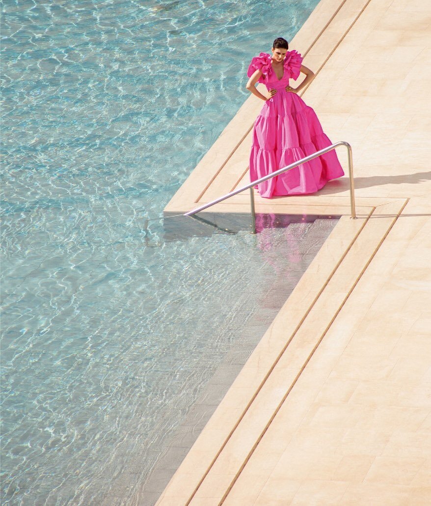 When @timesluxx went to Athens to shoot some jolly frocks in a divine location. With @matthieuvenot and @b.a.m.stagram. Styled by me. Out today with @thetimes.