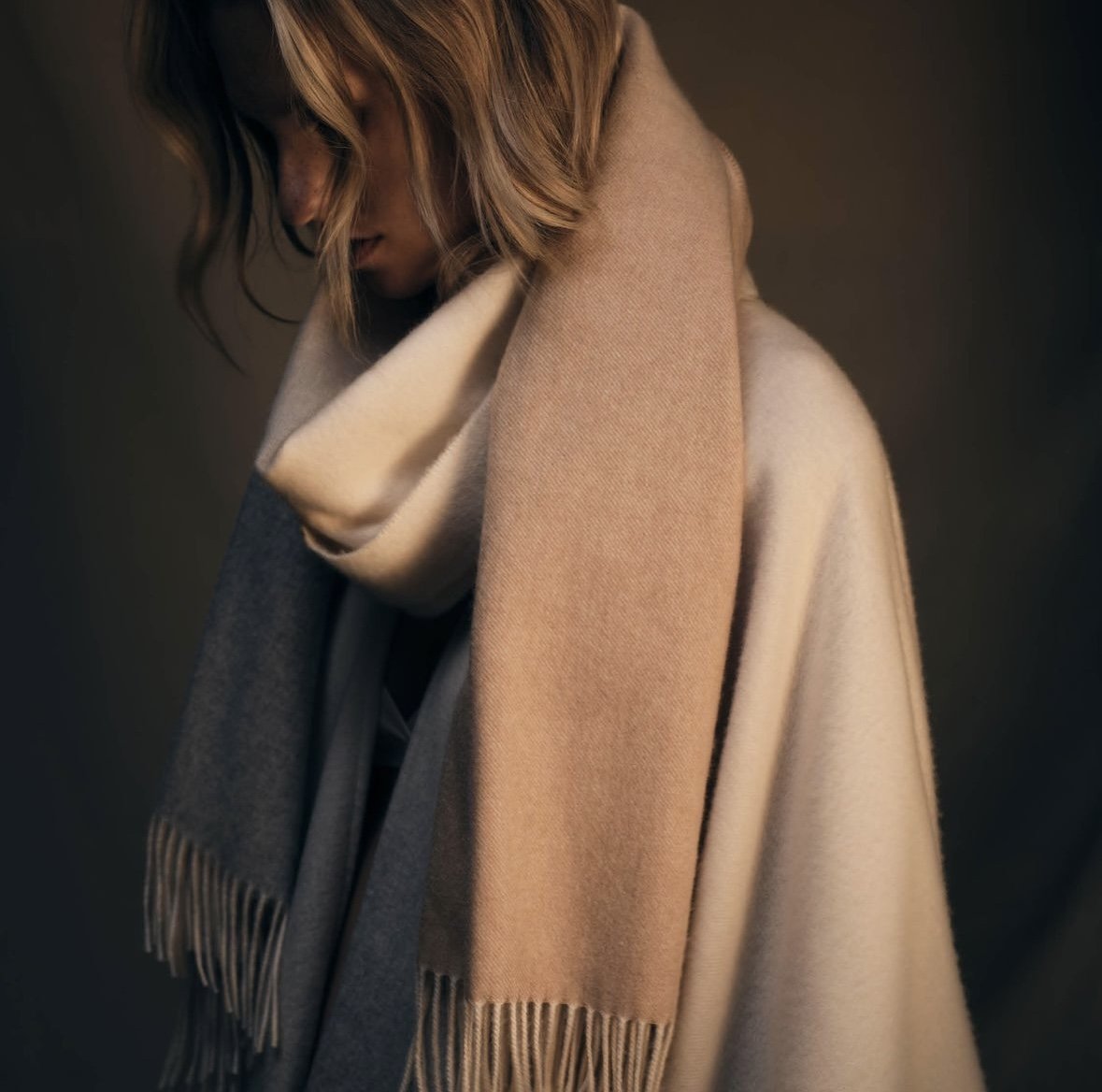 JOHNSTONS OF ELGIN AW23