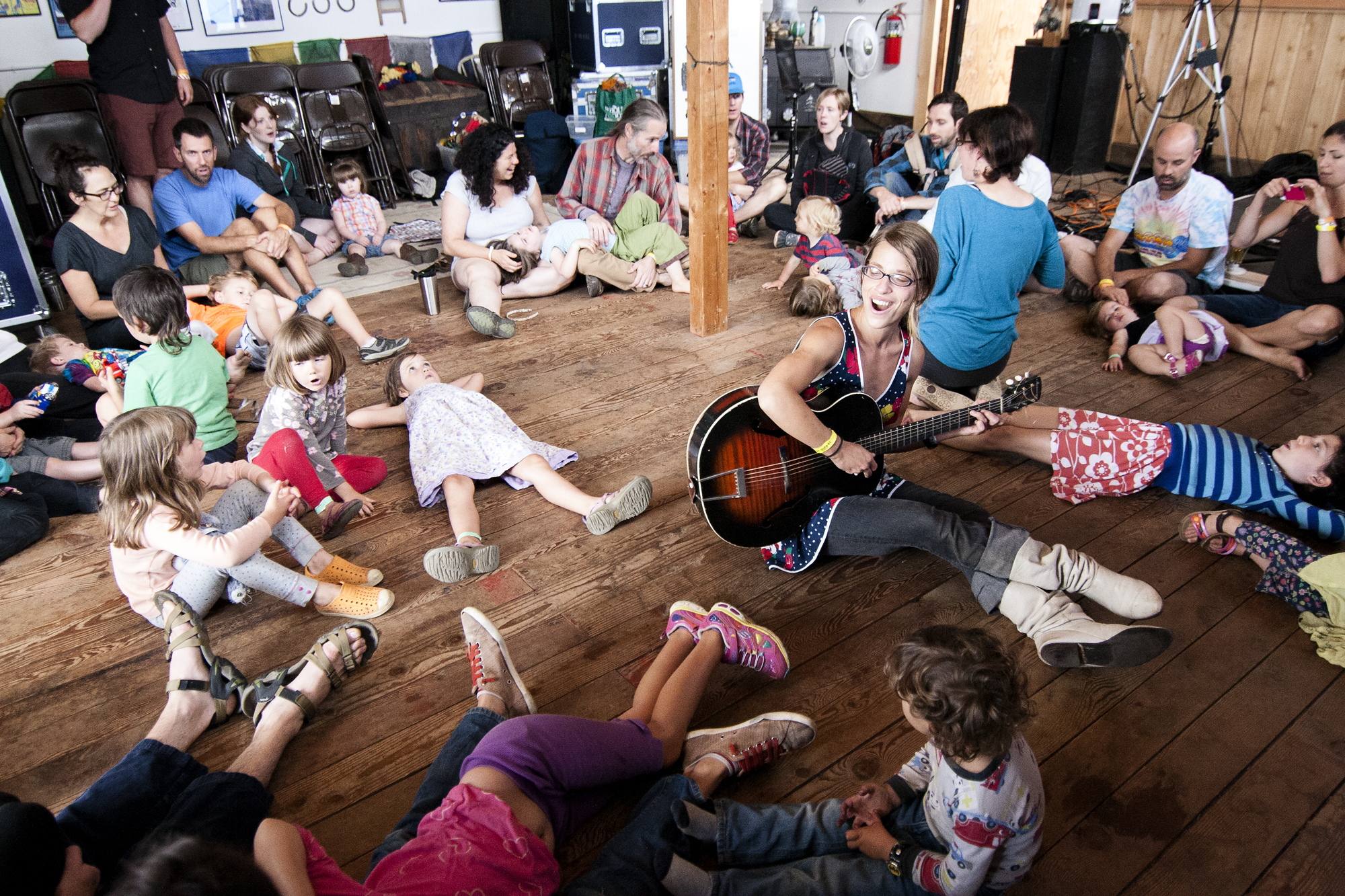  Early Morning Sing-A-Long at Pickathon Music Festival 