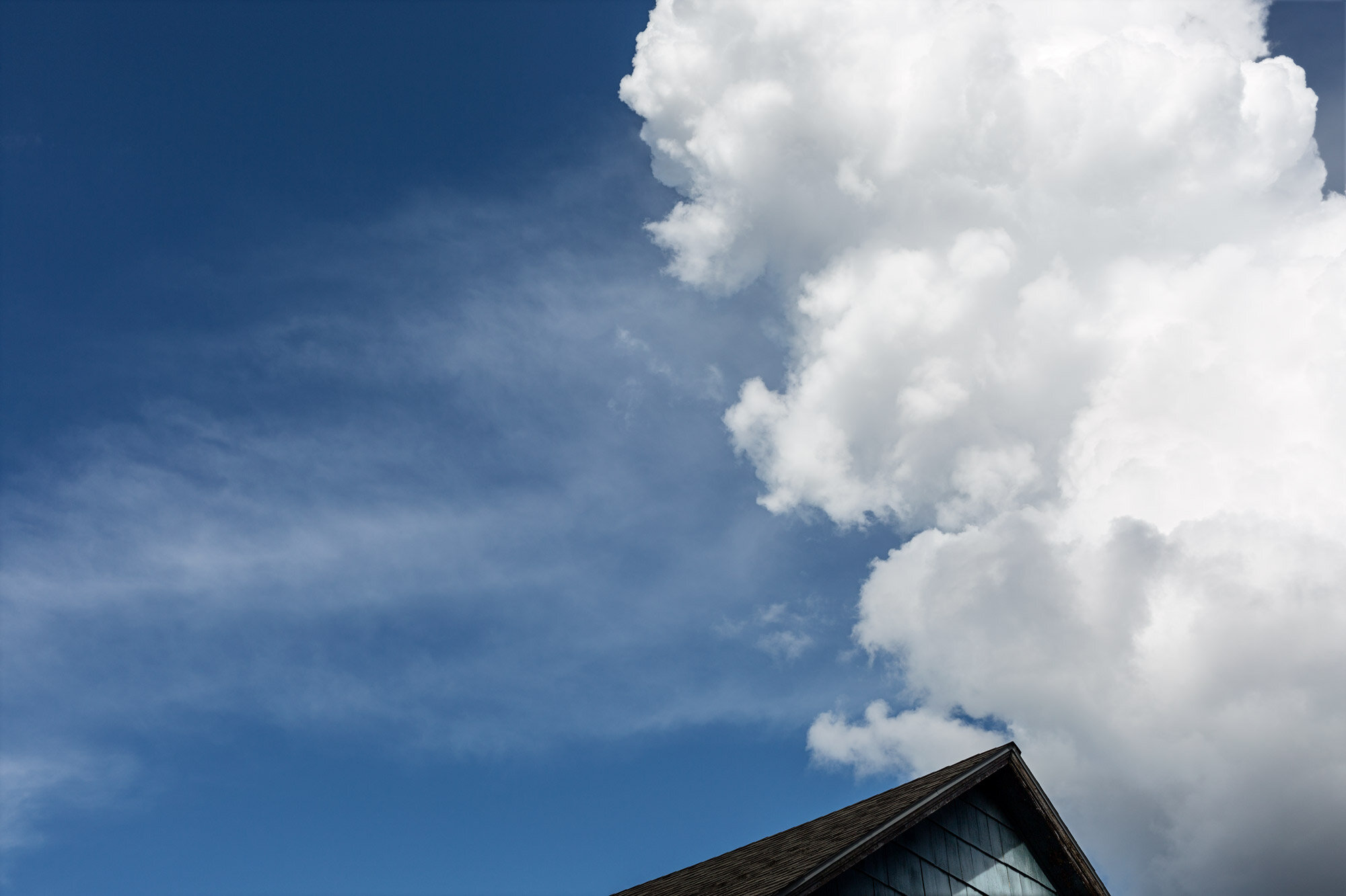 cloud-blue-sky-and-rooftop-web-.jpg