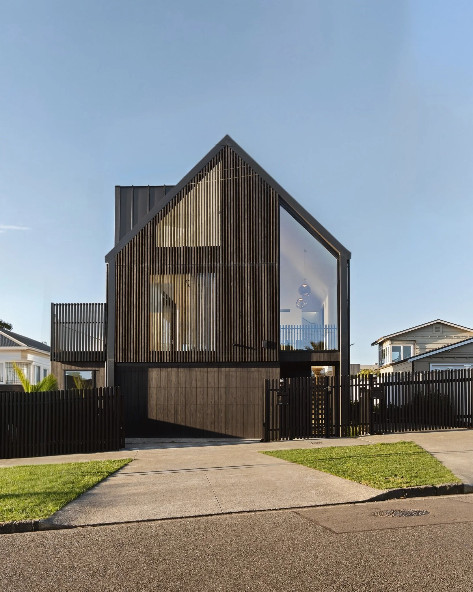 Dark Abodo cladding detail on contemporary Westmere new build.