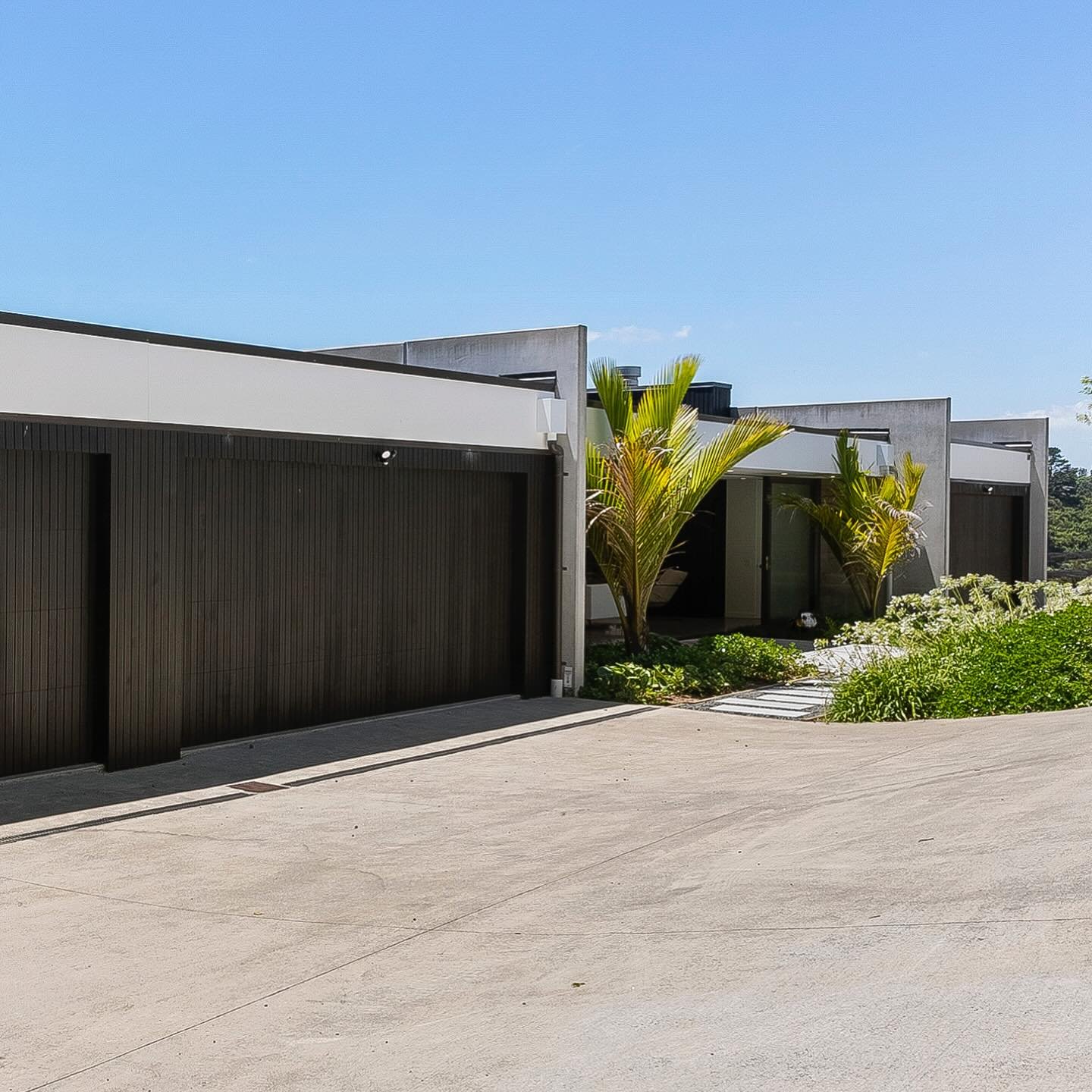 Whitford Mid-Century Modern 
A precast concrete new-build - with a six car garage no less.

Link in bio.