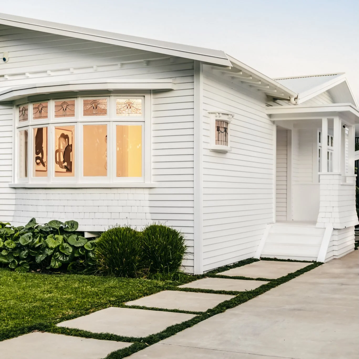 An ode to the bungalow.
One of our most popular project types, these Californian imports have risen to Kiwi icon status. Read all about the history of the bungalow in New Zealand, and why we love renovating them. 

Link in bio.

Point Chevalier House