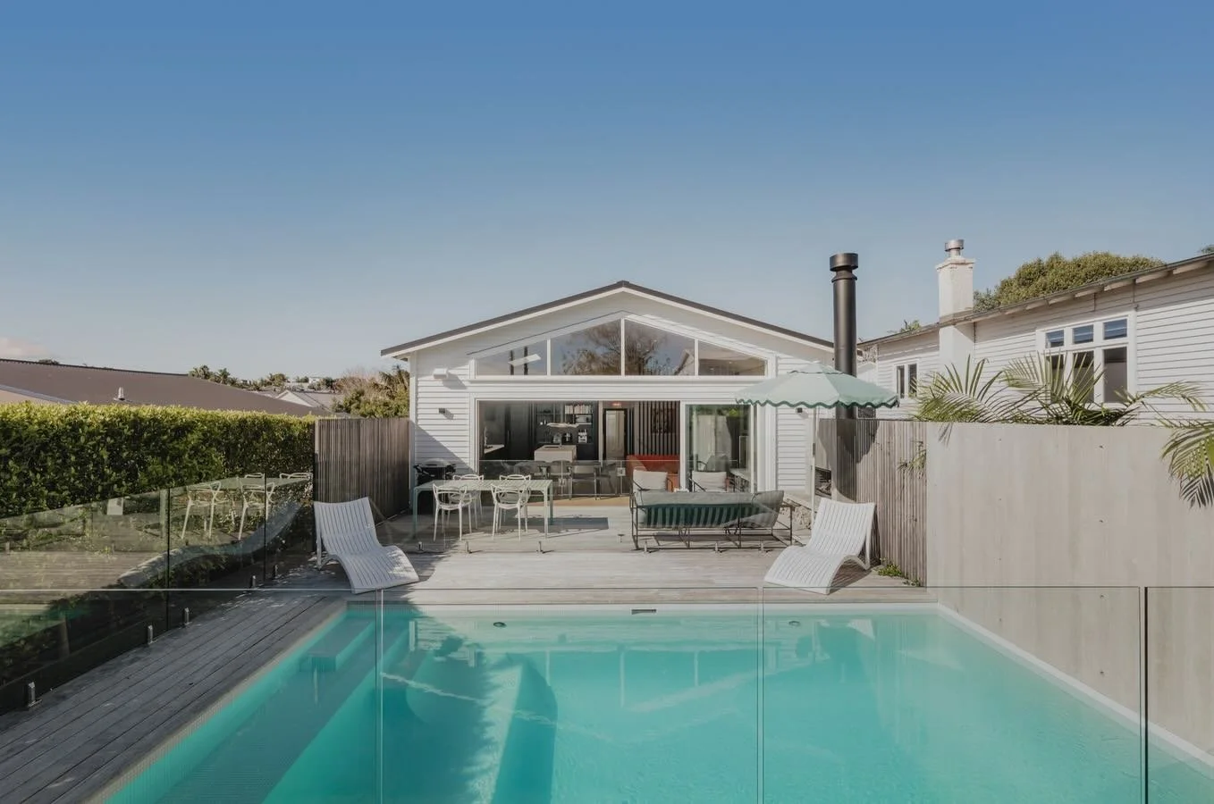 Westmere Bungalow | New-Build Residence 
 
Renovate or build new? For this Westmere family, the concept design made the call. 

Read how the early decisions shaped everything. Link in bio.

Build by @iconicbuild 
Captured by @saamwarner