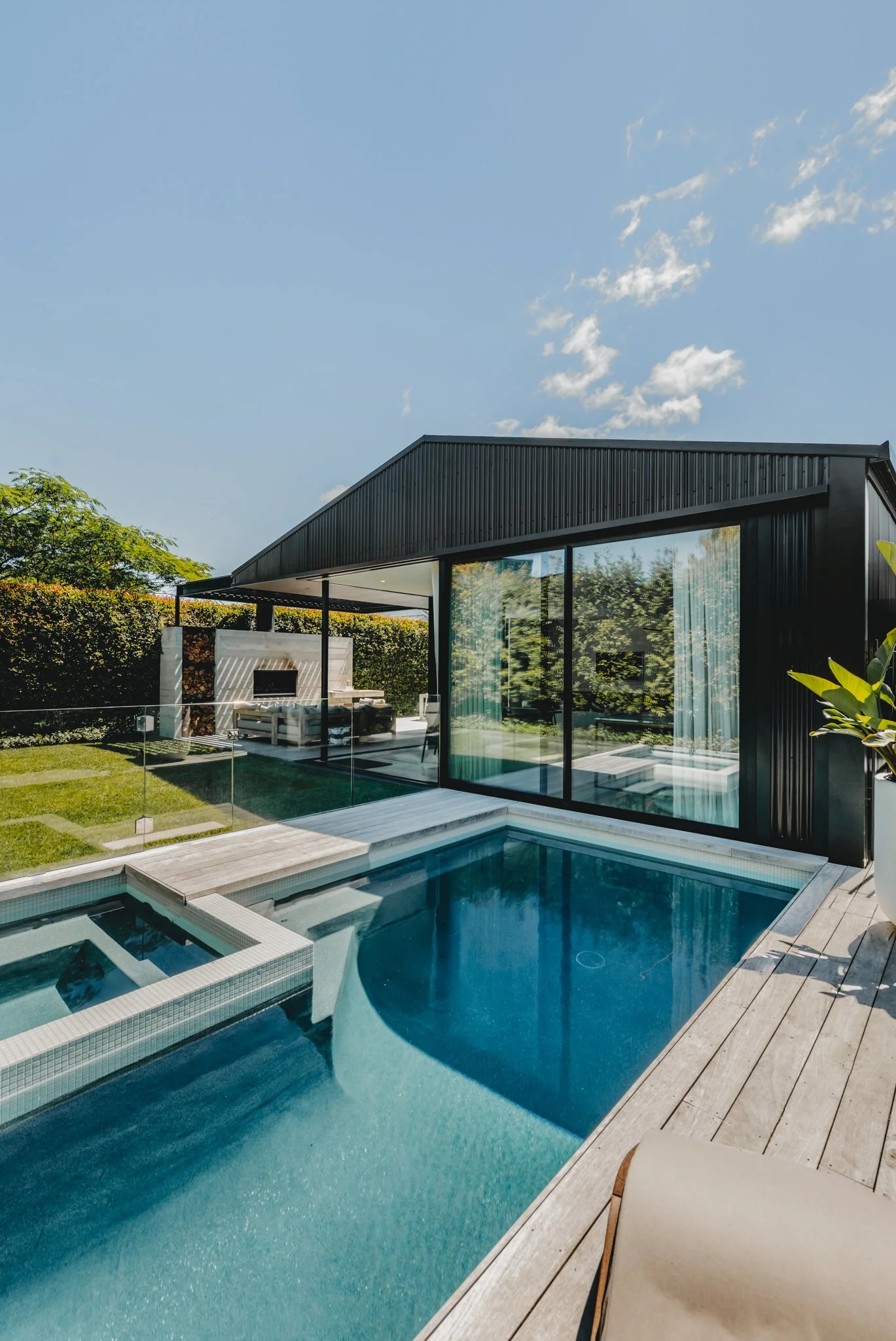 Point Chev Bungalow 2.0.jpg