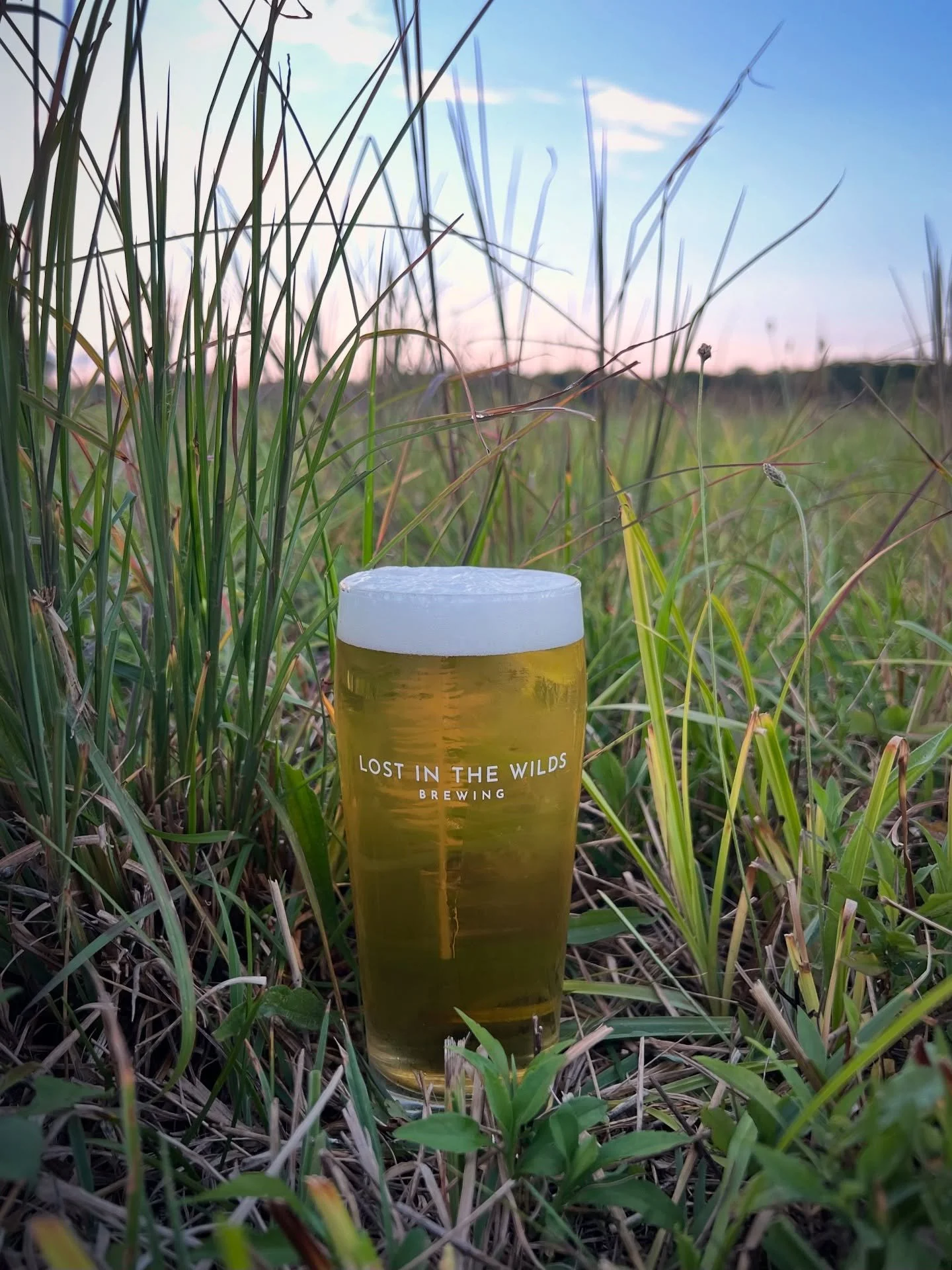 Feels like Saison Season 🙌🏻🍻&thinsp;
Our traditional Second Cut Saison is back!&thinsp;
Light straw color &amp; low hop bitterness. Farmhouse yeast creates a spicy pepper &amp; clove flavor with a smooth dry finish. 4.7% ABV&thinsp;
&thinsp;
#Sais