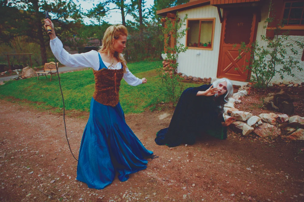 021.2_Queen Whipping Hera.jpg