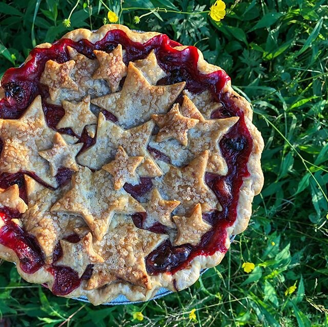 It&rsquo;s a pie kind of weekend! Saturday pre-ordering is now open with a few extra options to round out your Memorial Day cookout this weekend. .
.
.
#butterblockbuffalo #butterblock #pie #starspangled