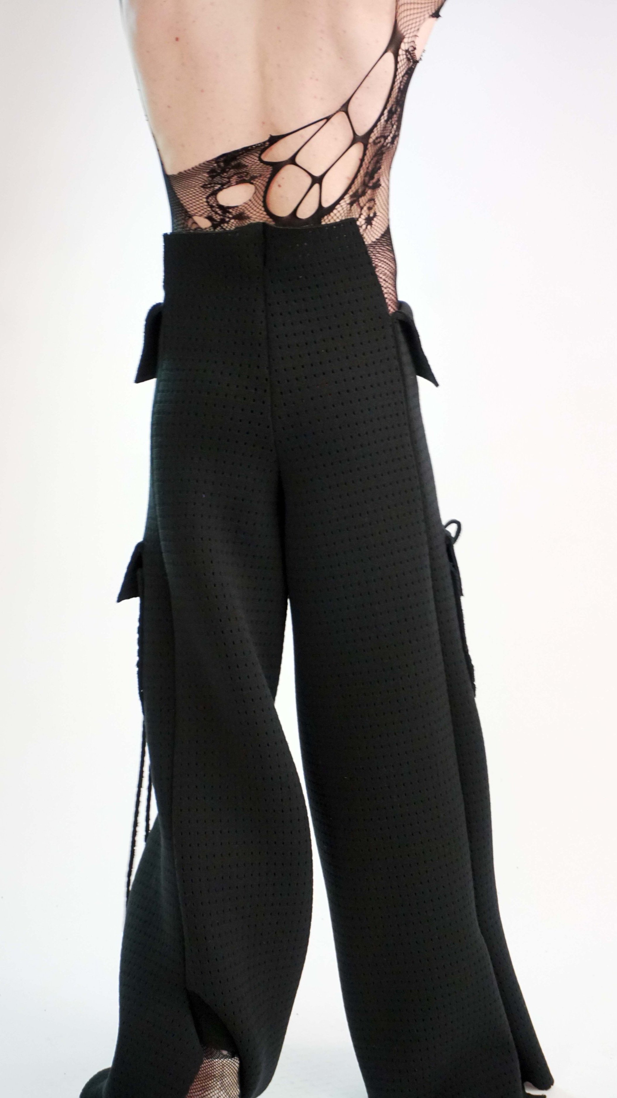 pvr-manifesto9-look5-pants-back-DSC04716.jpg