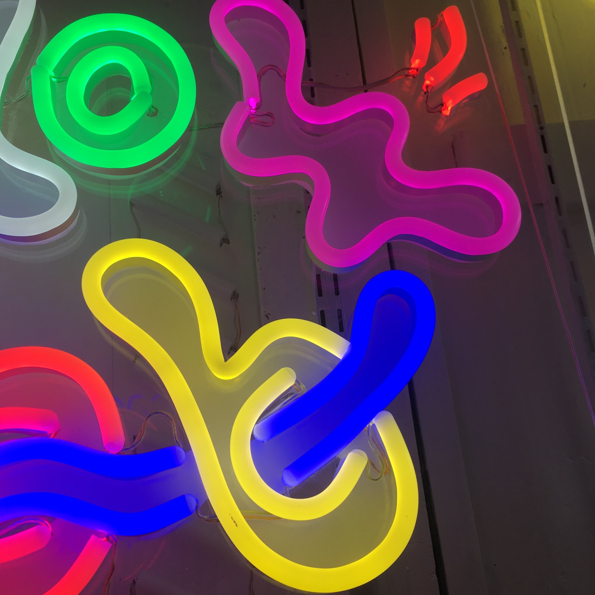 NEON4.jpg