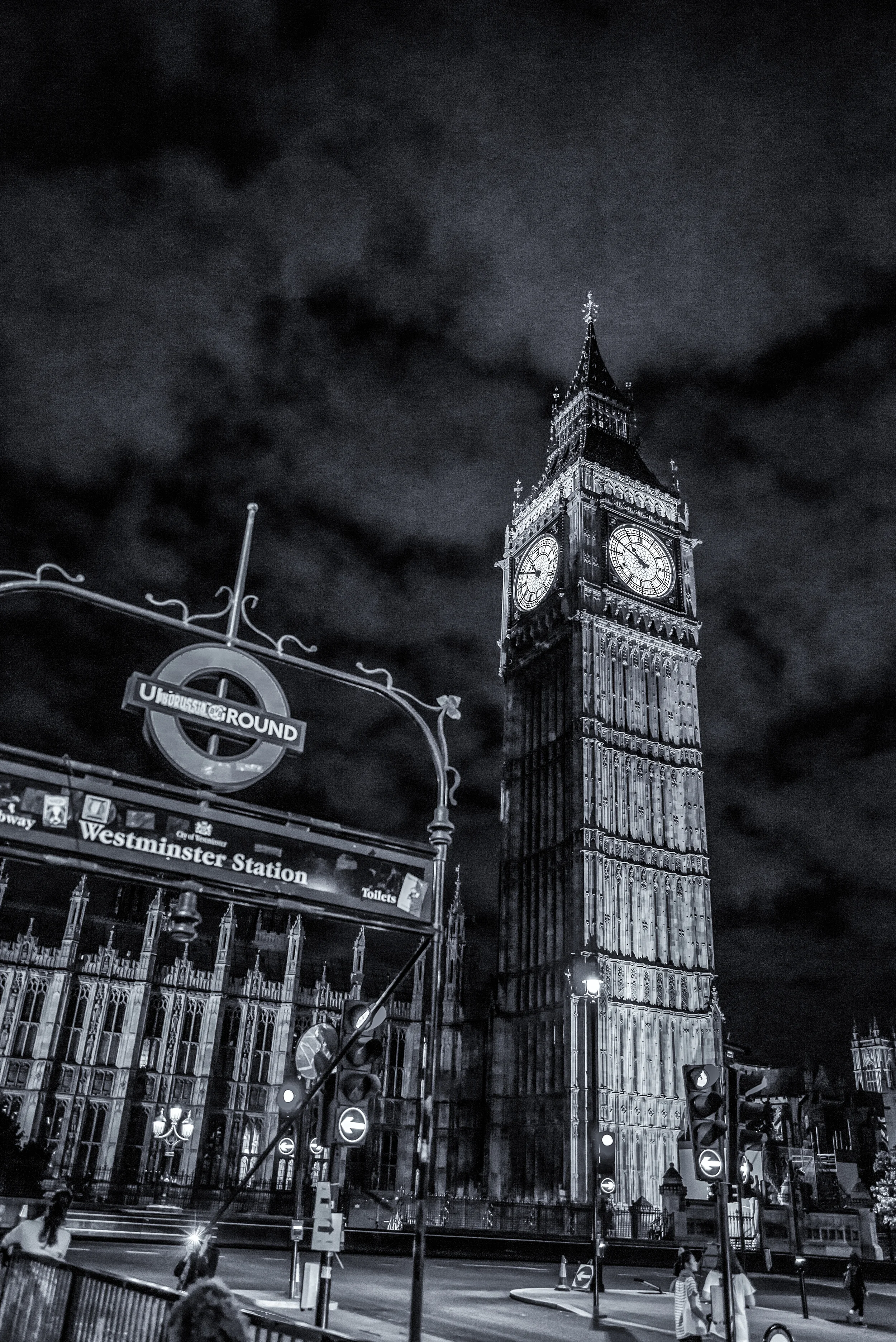 Metro stop Big Ben