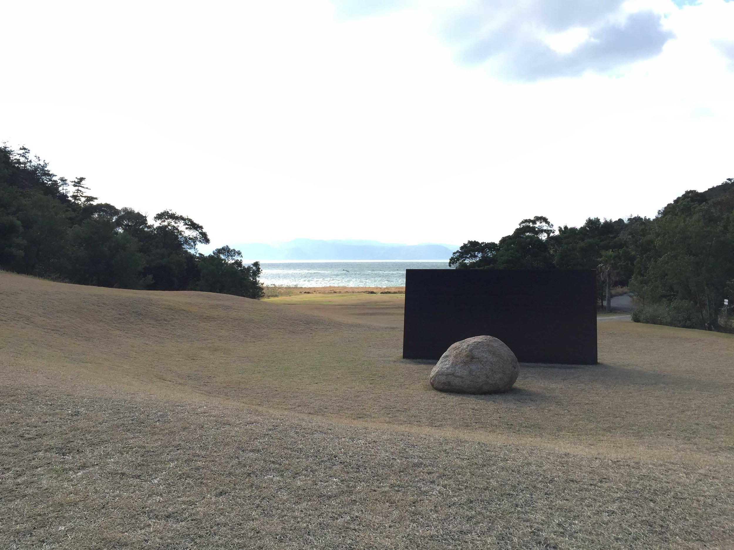 背山面海,藝術與自然環境結合