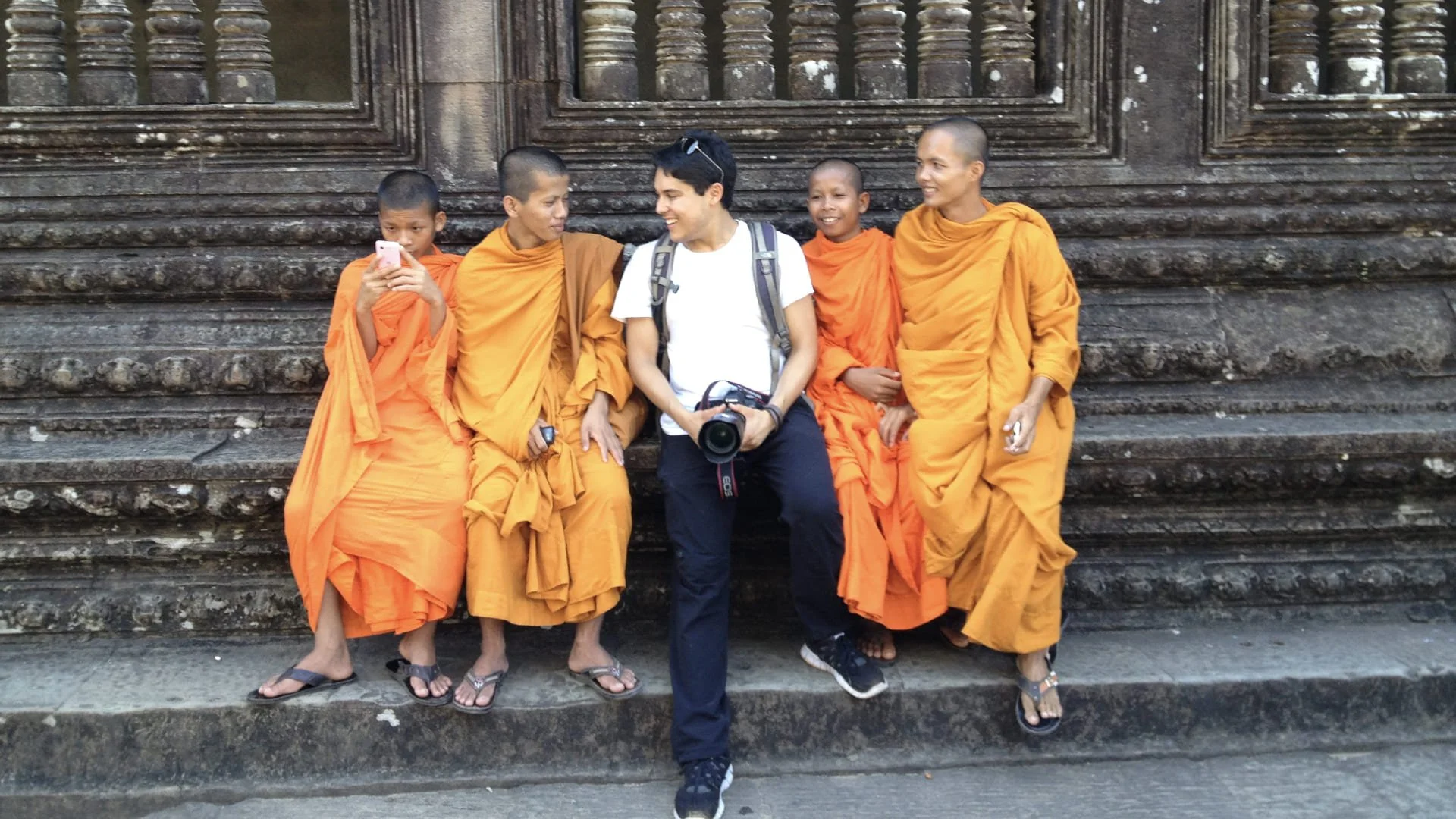 18_taste_with_kevin_longa-food-entrepreneur-chef-tv-documentary-film-youtube-vimeo-series-webseries_kevin-longa-filmmaker-documentarian-cambodia-monks-angkor-wat_tastewithkevin.com.jpeg