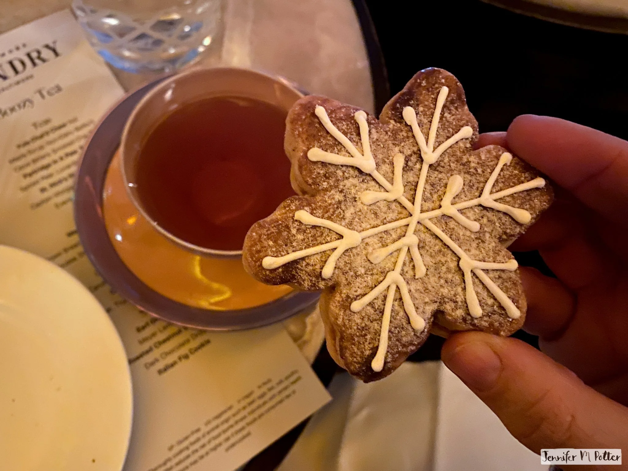 A very tasty chestnut creme cookie and a cup of delicious tea