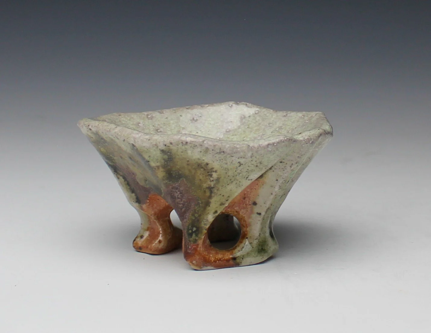 Kade HB - Small Dish