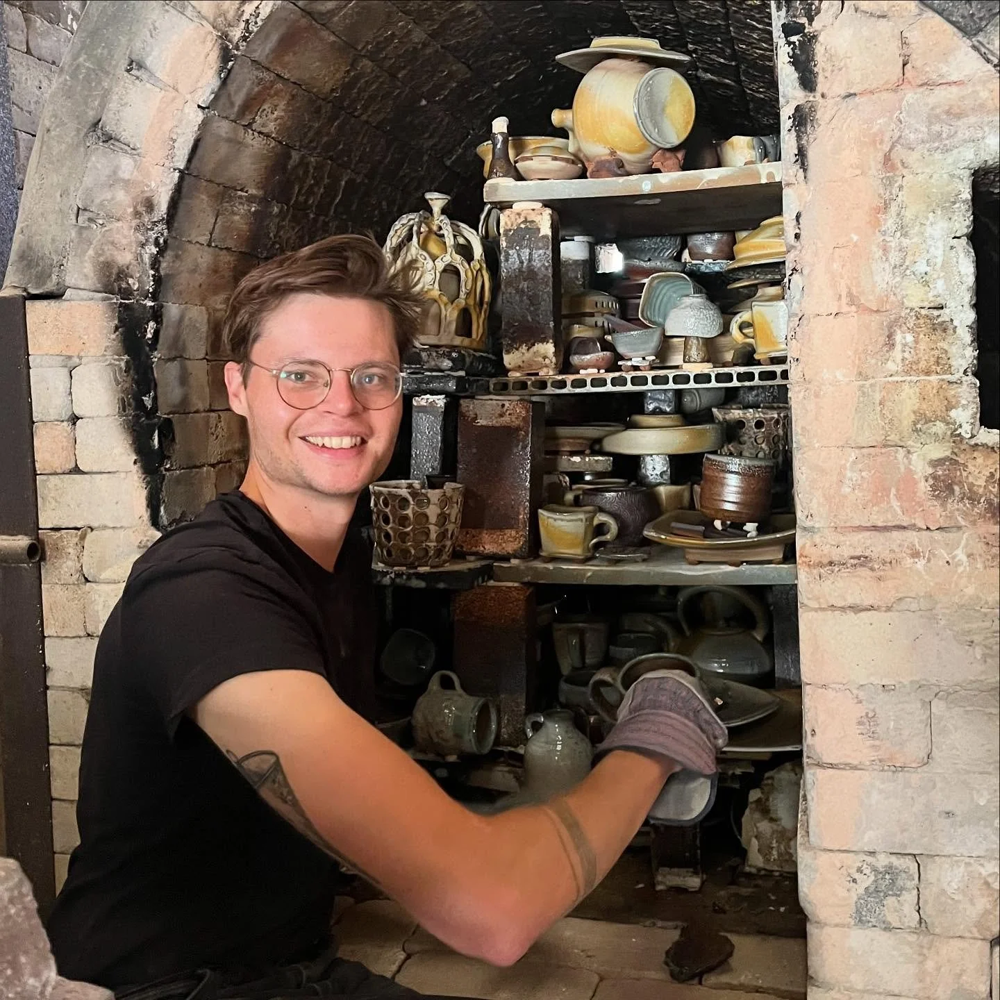 We are pleased to welcome Casey Beck (@beckpots) to the 2025-26 cohort as our returning Soda-Fire Artist in Residence and Workshop Coordinator! 
⠀⠀ 
Casey Beck is a studio potter and long-term artist in residence at Cobb Mountain Art and Ecology Proj
