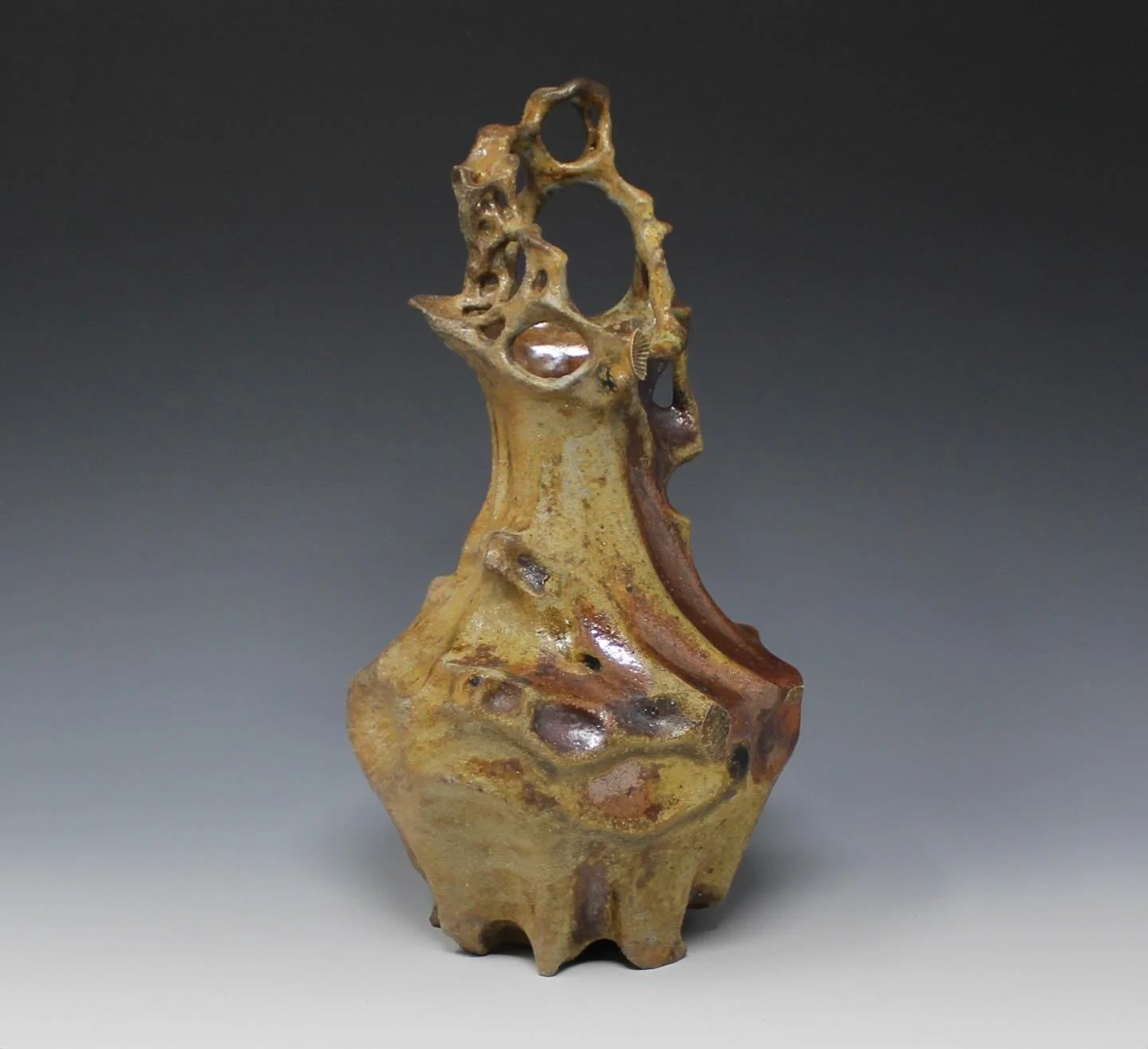 This stellar vase by resident Kade HB (@k.hb.art) is available for purchase in our online 2025 Holiday Sale &amp; Exhibition! ✨🏺

Visit our website www.cobbartandecology.org to view the full online gallery and shop a wide selection of work from Scot