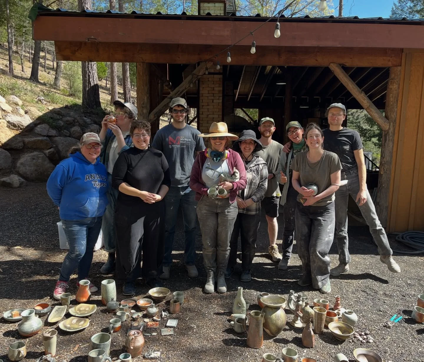 We just concluded another amazing Enigmatic Soda Firing workshop with Casey Beck (@beckpots)! An absolutely spectacular firing with a great crew of folks. Thanks to all who participated! 🥤🔥

#sodafired #sodafiringworkshop #sodafiredpottery #ceramic