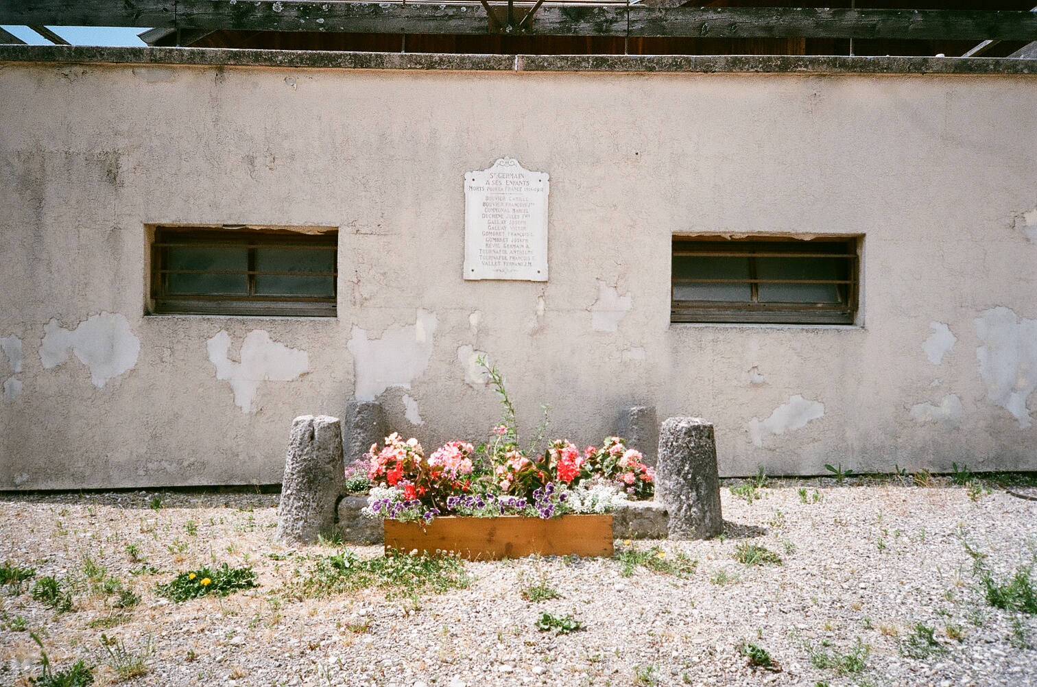 44320009 copy.jpg