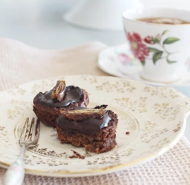 Healthy Chocolate Mini Cakes