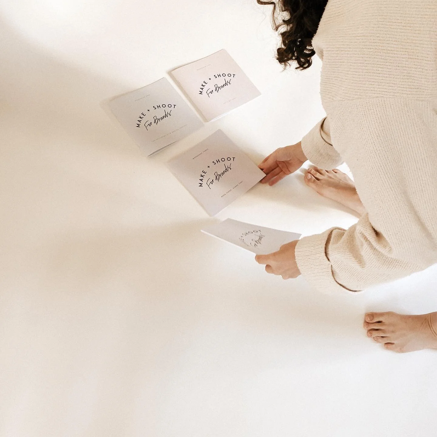 Grateful for humans who celebrate big achievements with flat lays + dancing + nature’s confetti + baking + cheer-sing + chanting. Wouldn’t have it any other way. 🍷🍰🍂🍁