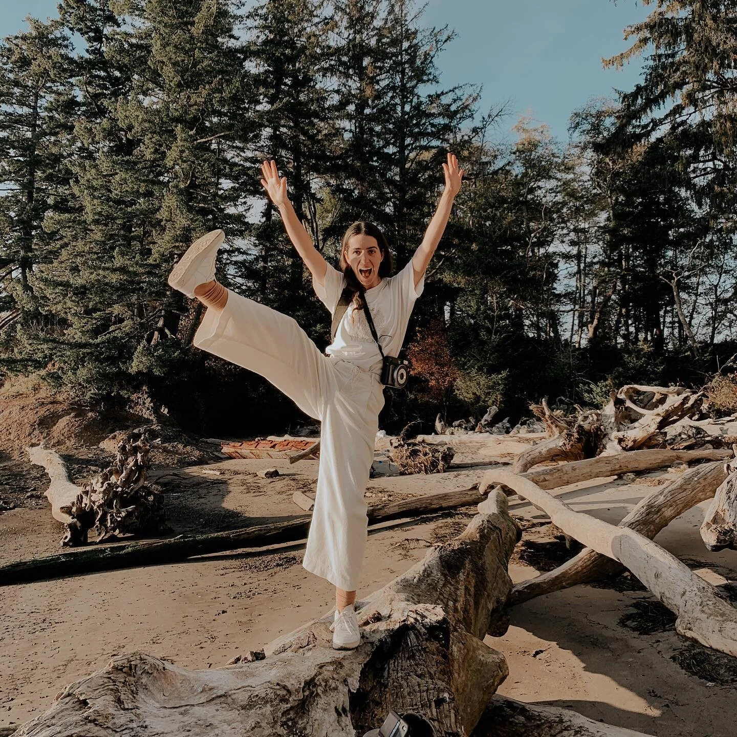 One Minute Film on the road has high kicked off with a golden bang! — so much so we have started a bio highlight so the magic can last forever 🍁