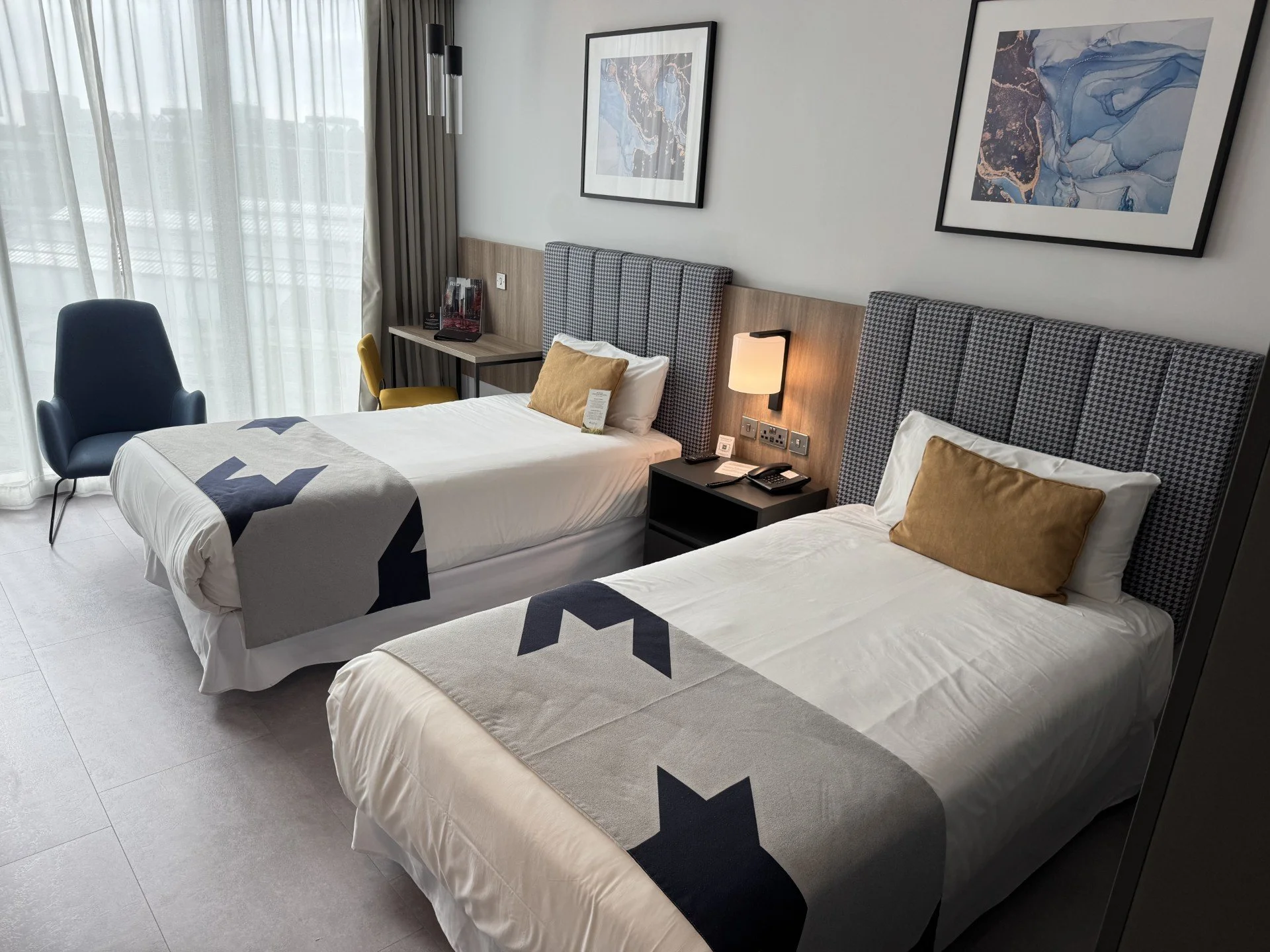 Hotel Room 1.jpg