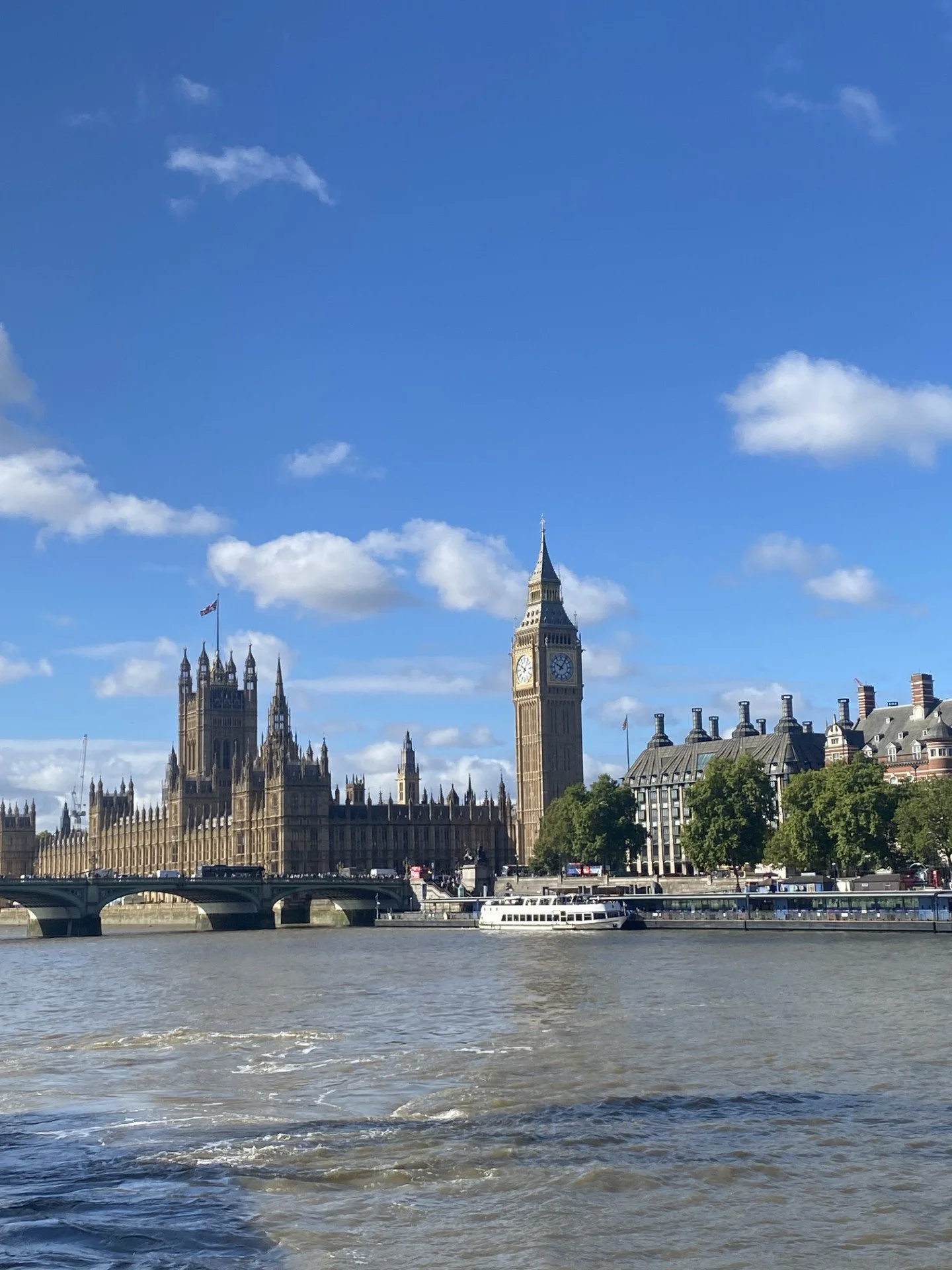 On the Thames 2.jpg