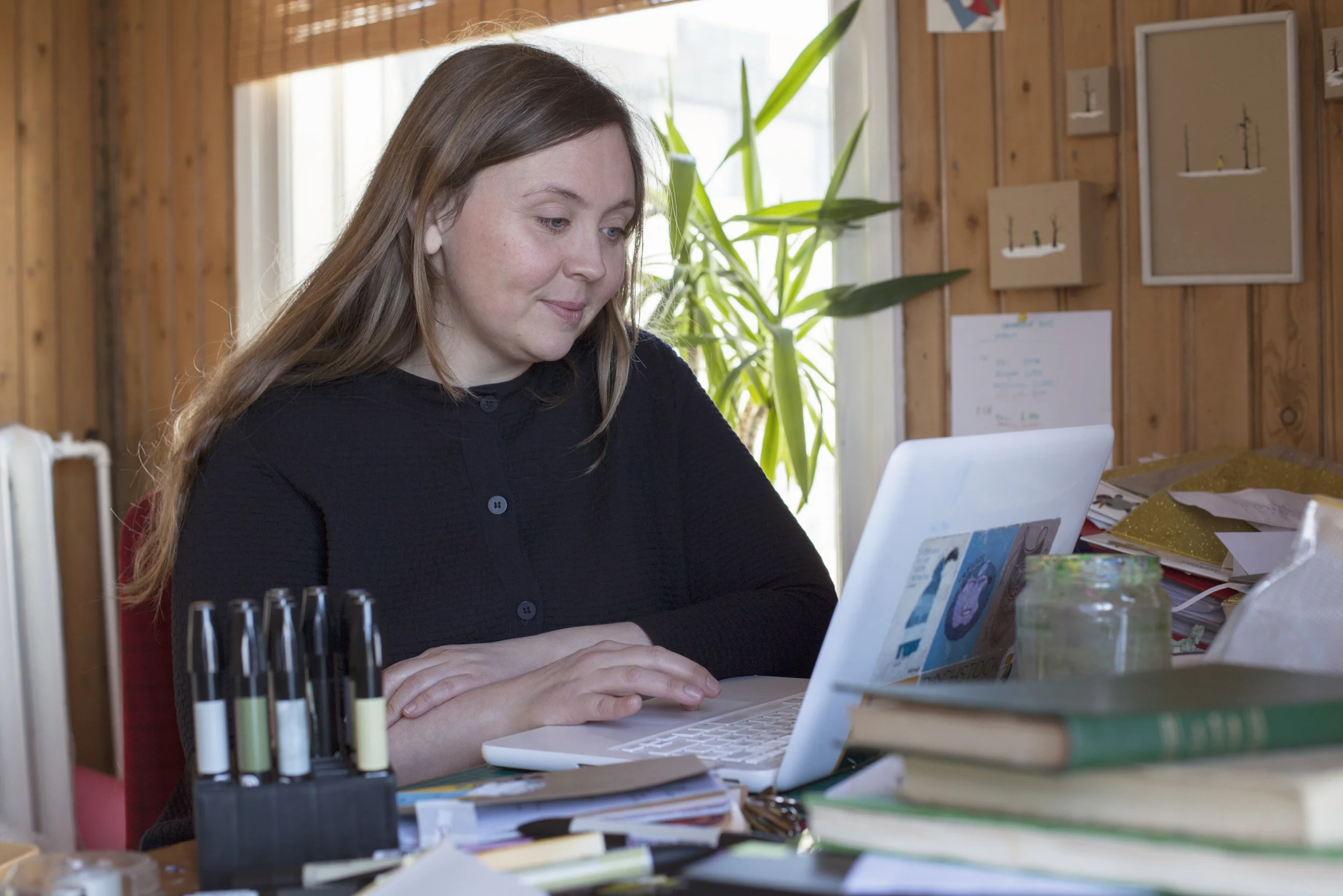 Slær nöldri upp í grín – Lóa Hjálmtýsdóttir