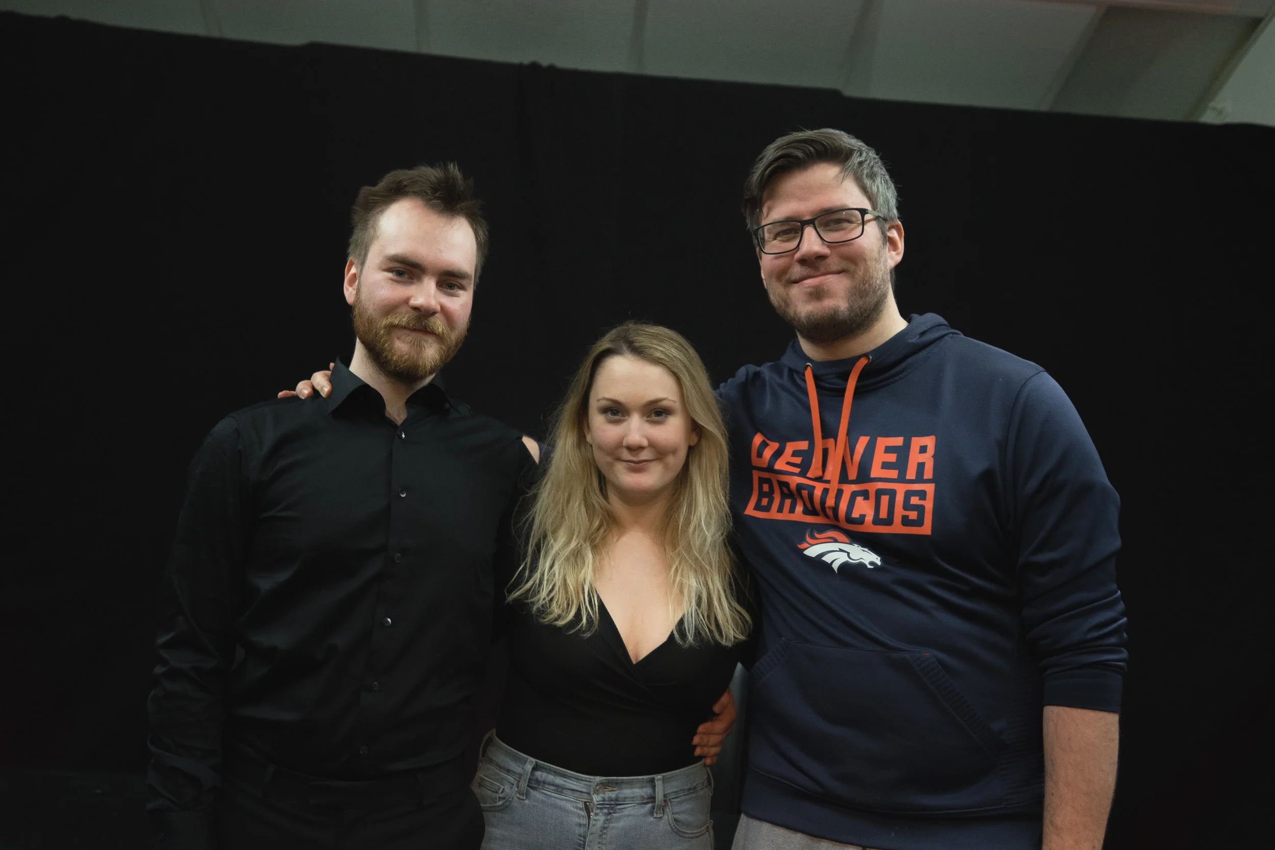 Ingólfur Gylfason, leikari, Þóranna Gunný Gunnarsdóttir formaður Stúdentaleikhússins og Vilhjálmur Ólafsson aðstoðarleikstjóri. Stúdentablaðið/Eydís María Ólafsdóttir