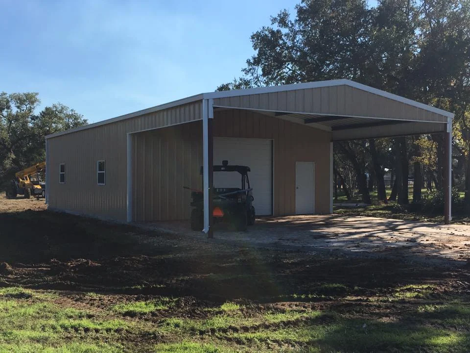 Enclosed Building with Lean-to