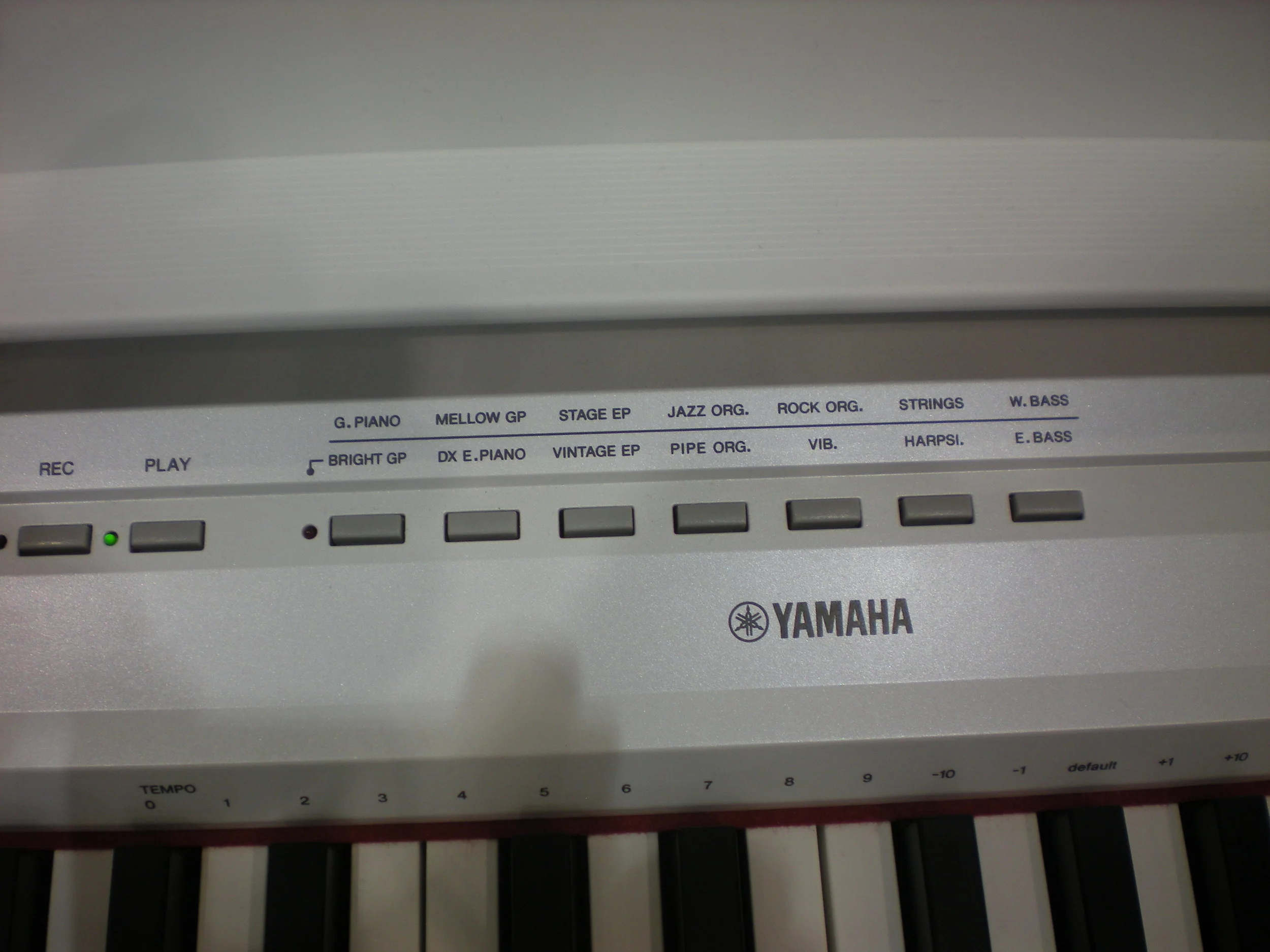Yamaha P-115 - panel