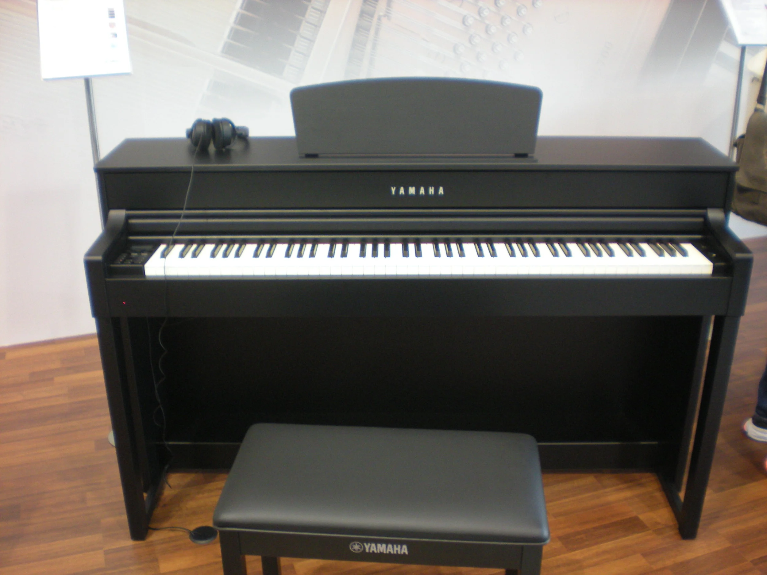 Clavinova CLP-535