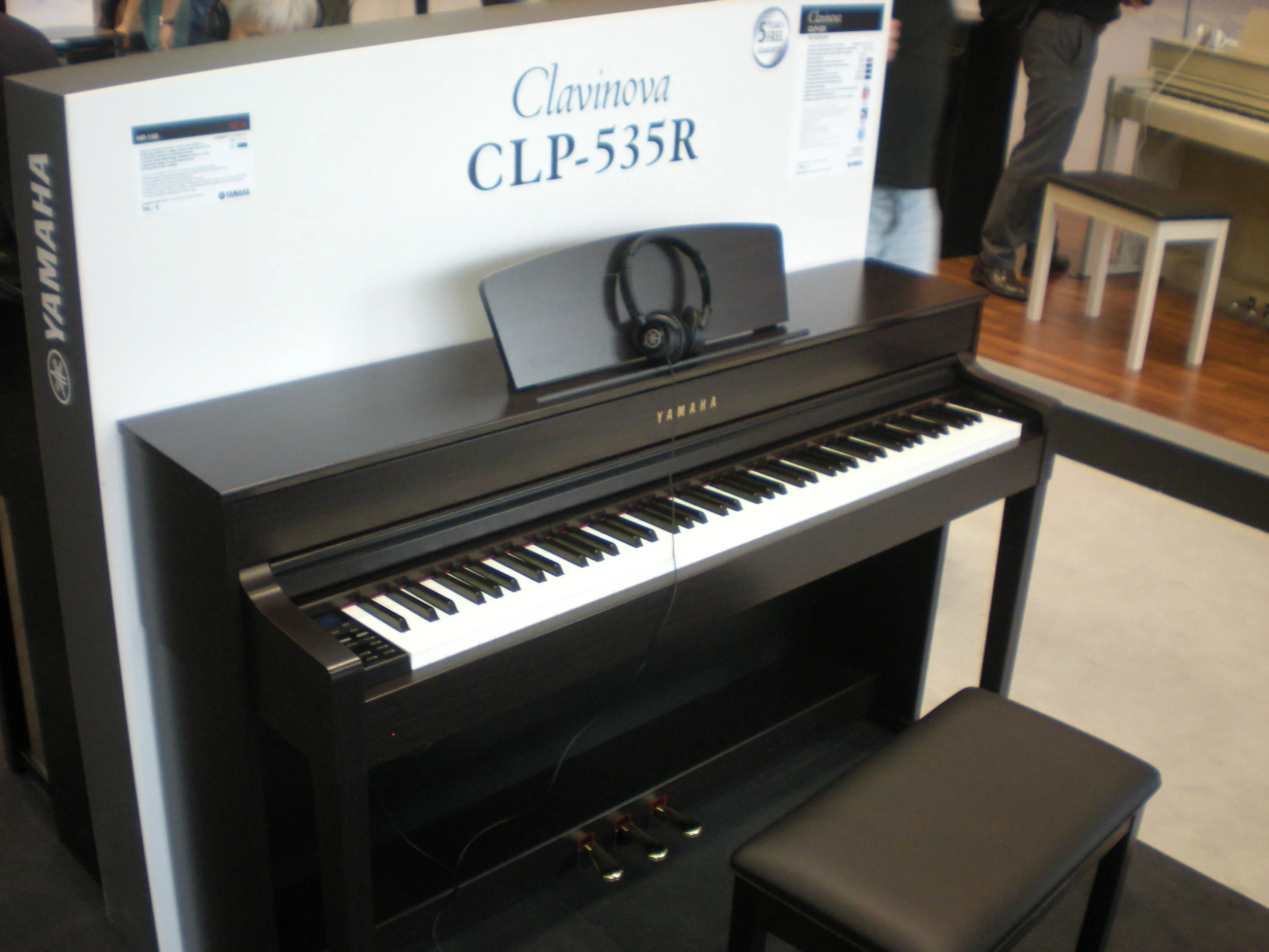Clavinova CLP-535