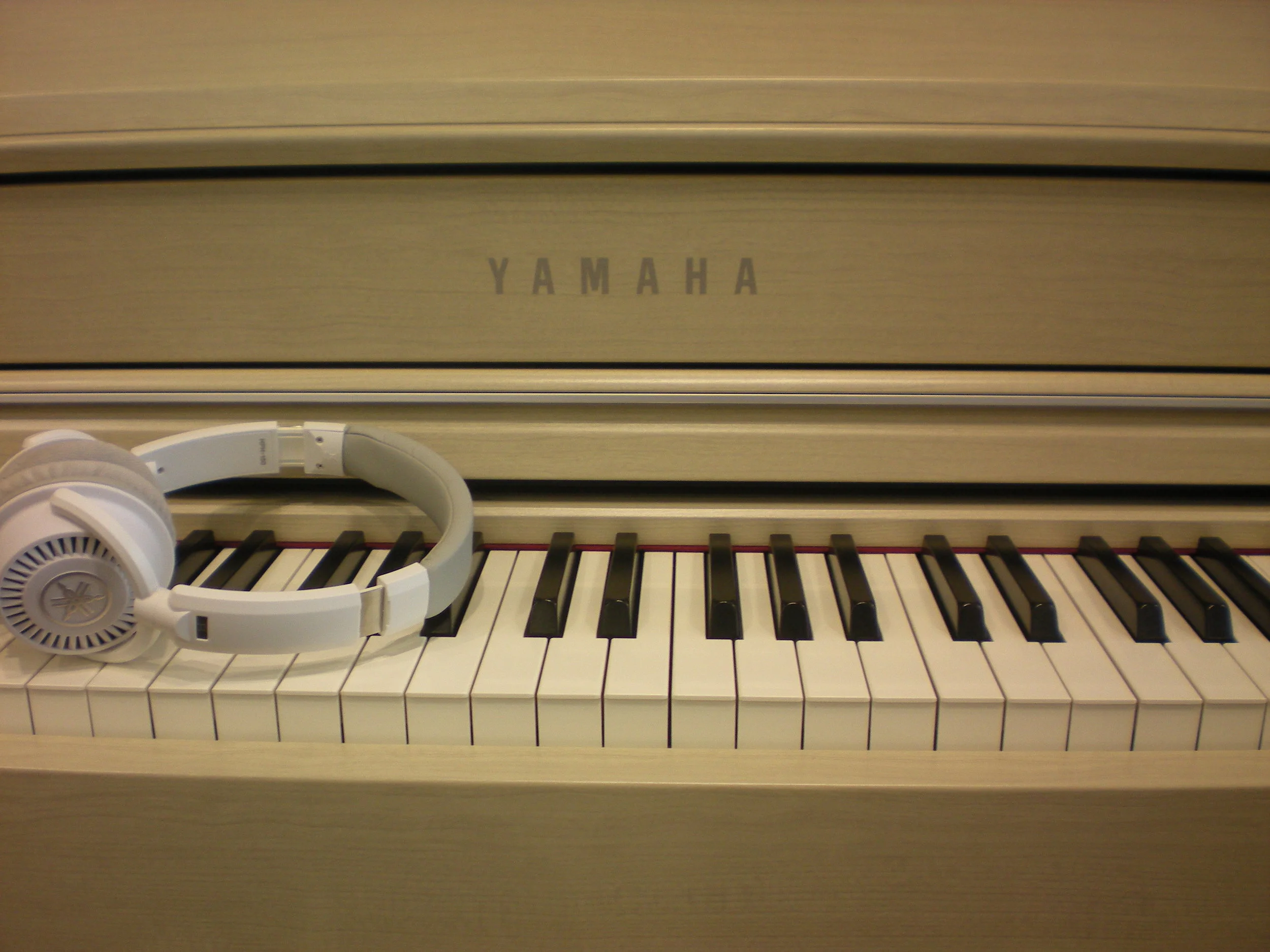 Clavinova CLP-545