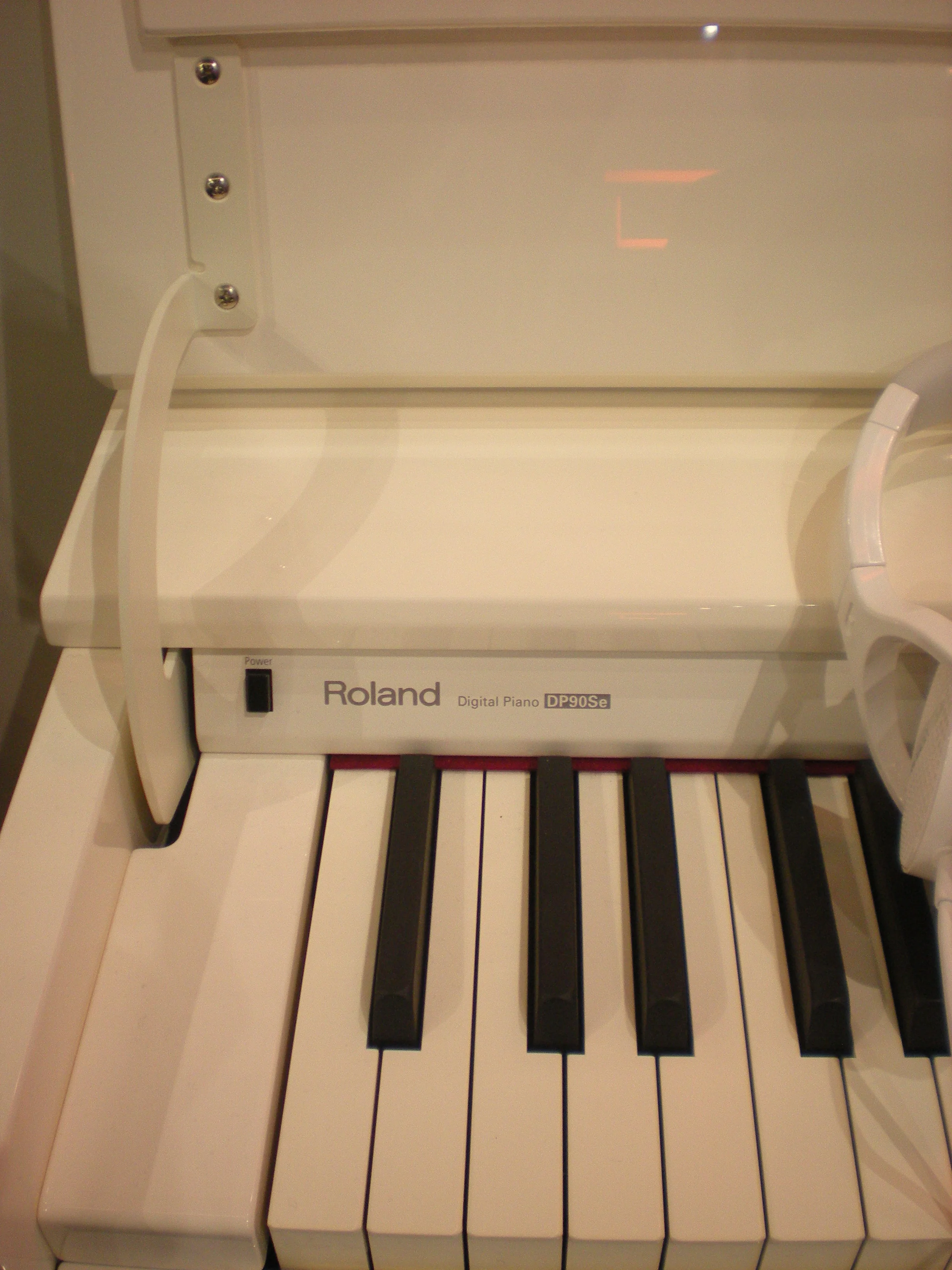 Roland DP90Se