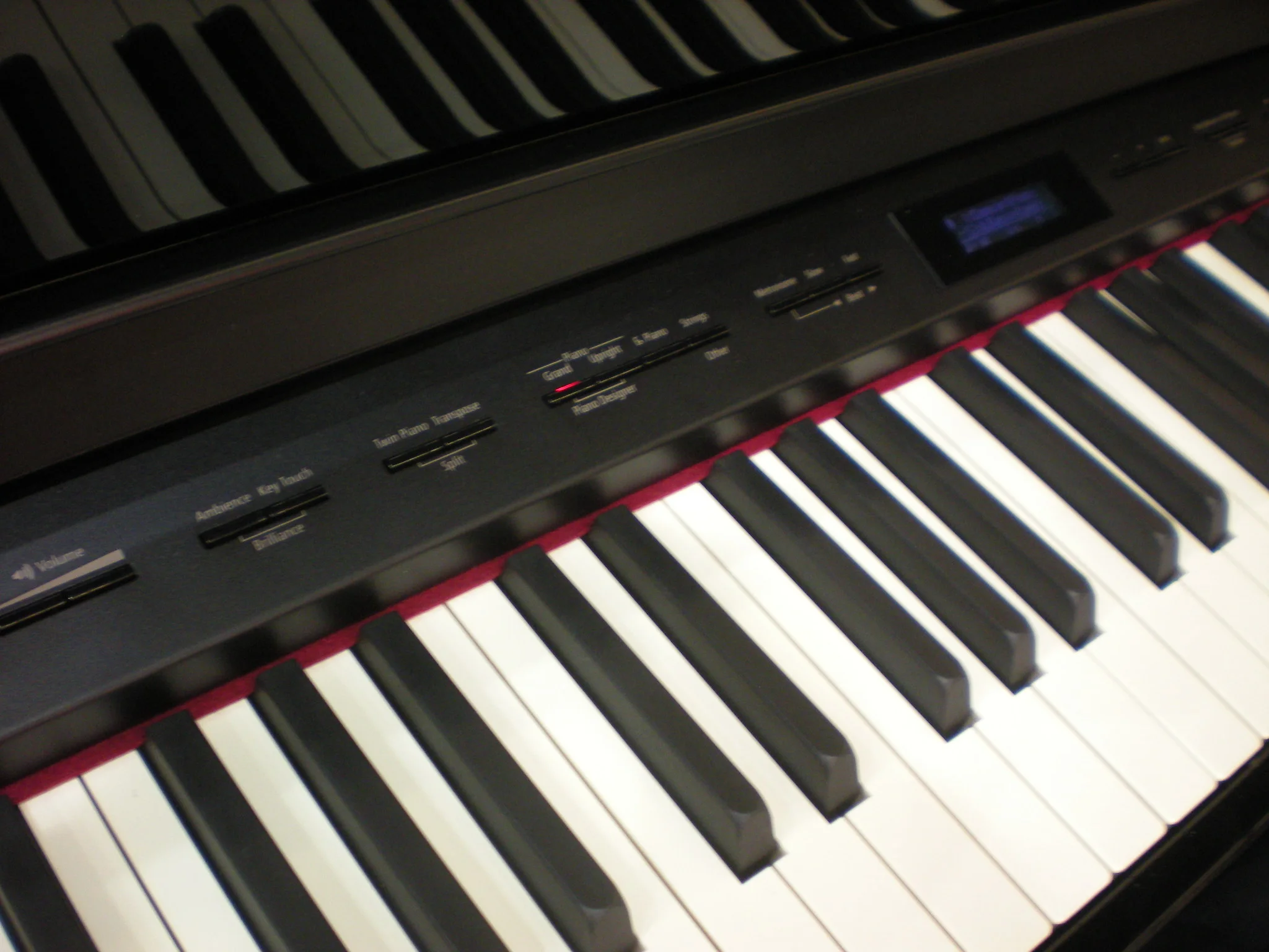 Roland HP508