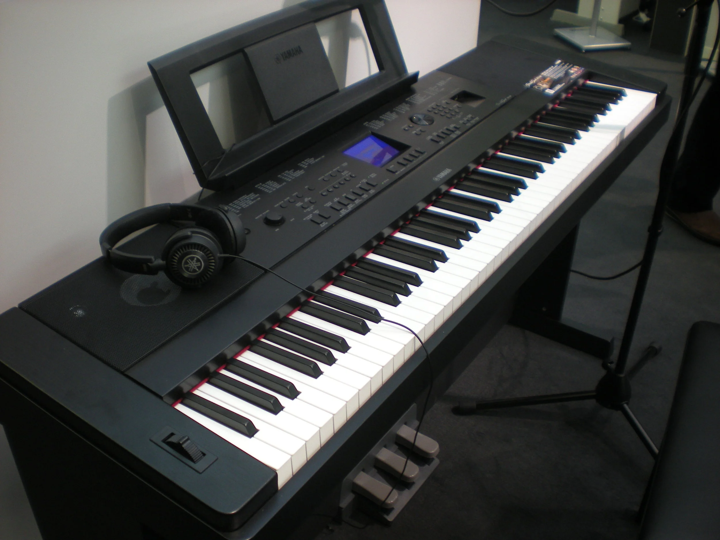 Yamaha DGX-660