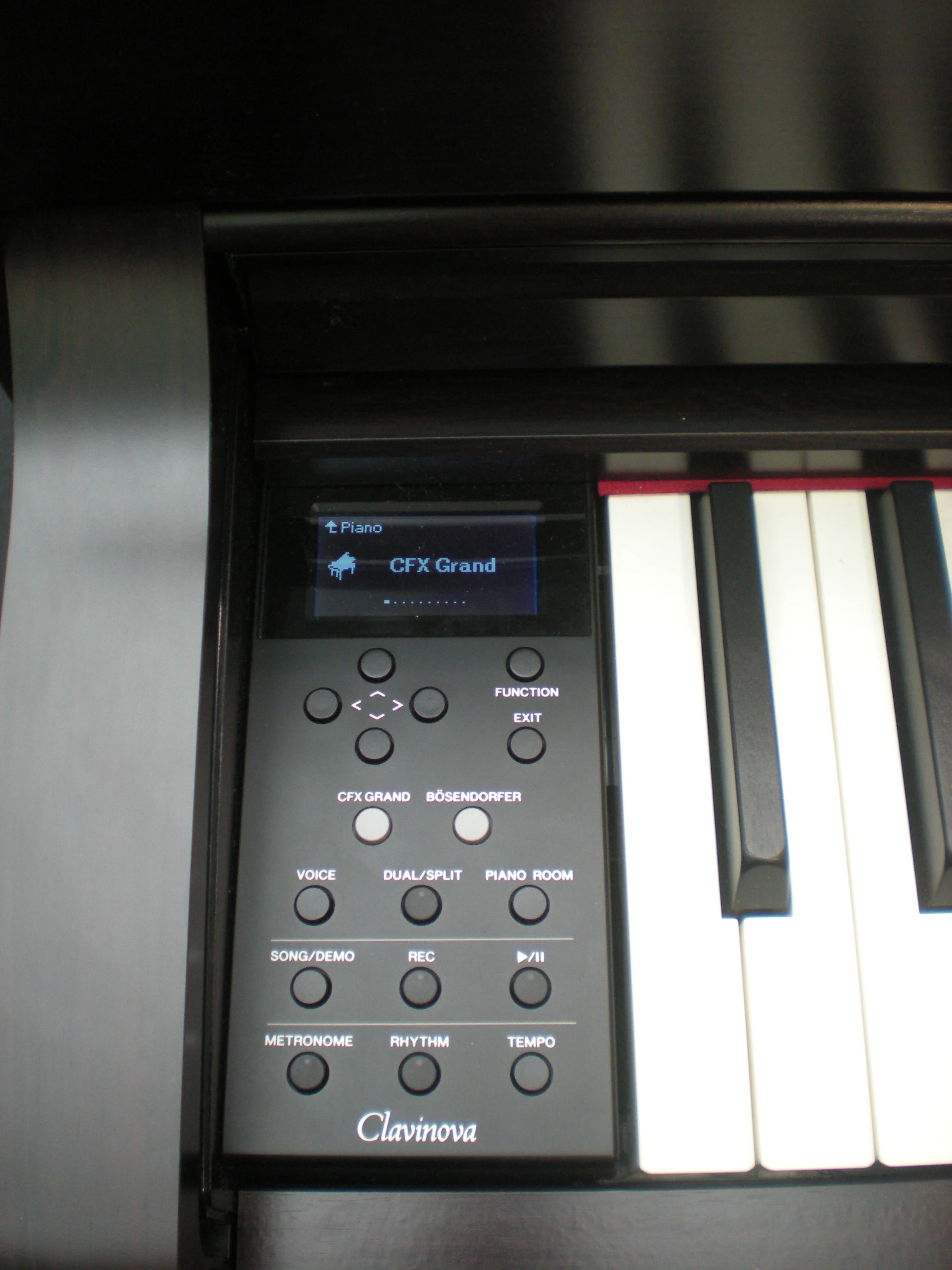 Yamaha CLP-635